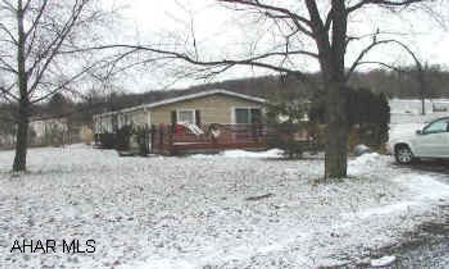 1988 Doublewide on foundation - 3 Bedroom (incl Master Bedroom with Master Bath) 2 full baths - Kitchen, Dining Room area - Living Room, Family Room  -  Newer Roof & Windows.  Sits on 160x200 lot - Logan Twp - Kerosene heat (cleaner than oil) - 2 decks 1988 Doublewide on foundation - 3 Bedroom (incl Master Bedroom with Master Bath) 2 full baths - Kitchen, Dining Room area - Living Room, Family Room  -  Newer Roof & Windows.  Sits on 160x200 lot - Logan Twp - Kerosene heat (cleaner than oil) - 2 decks