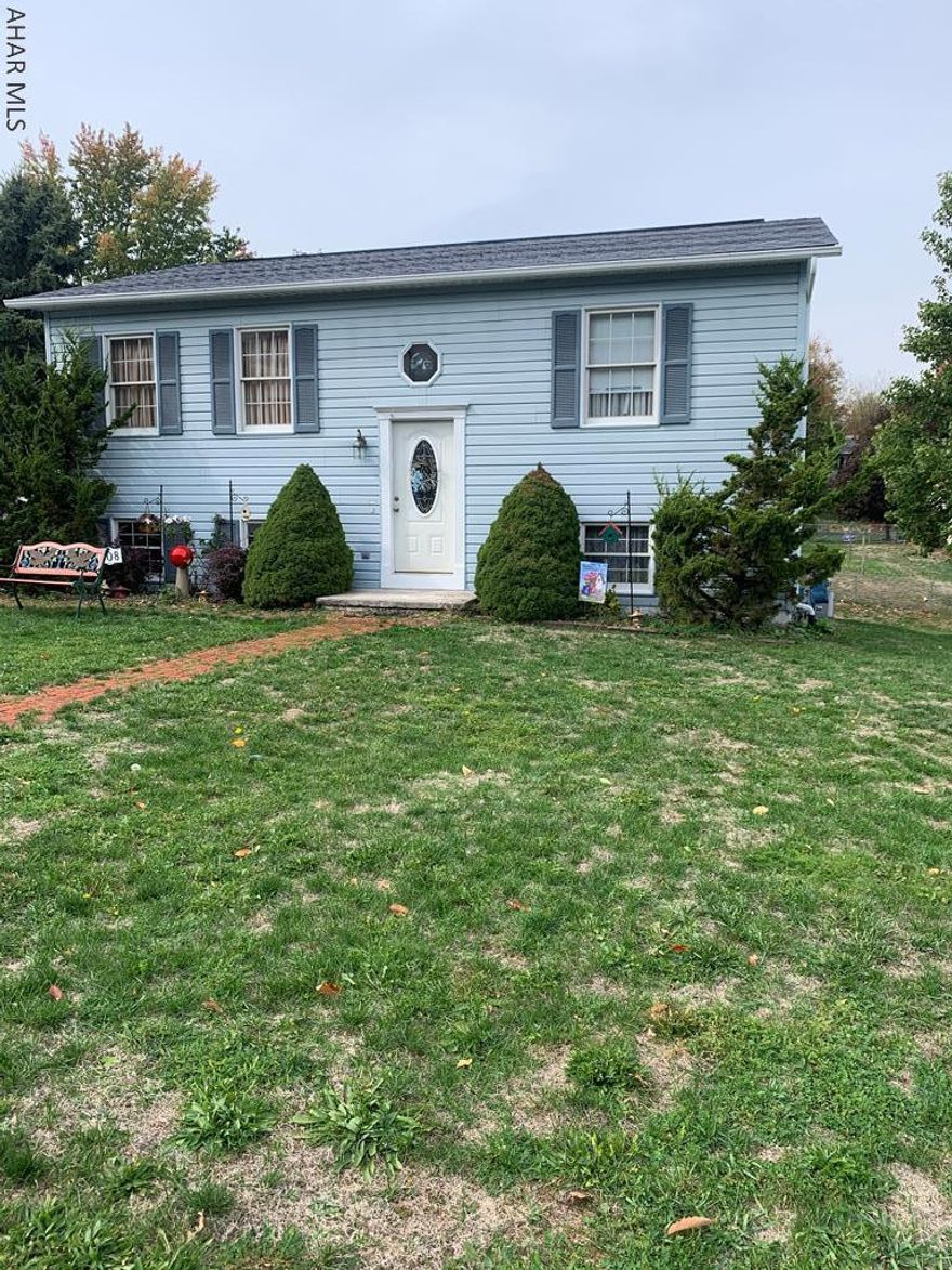 2 Bedroom Split Entry in nice area - GFA/Central air.  Off street parking.