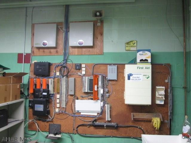 Unknown - Commercial Sale