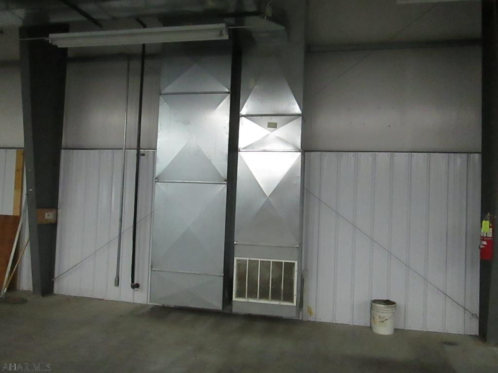 Unknown - Commercial Sale