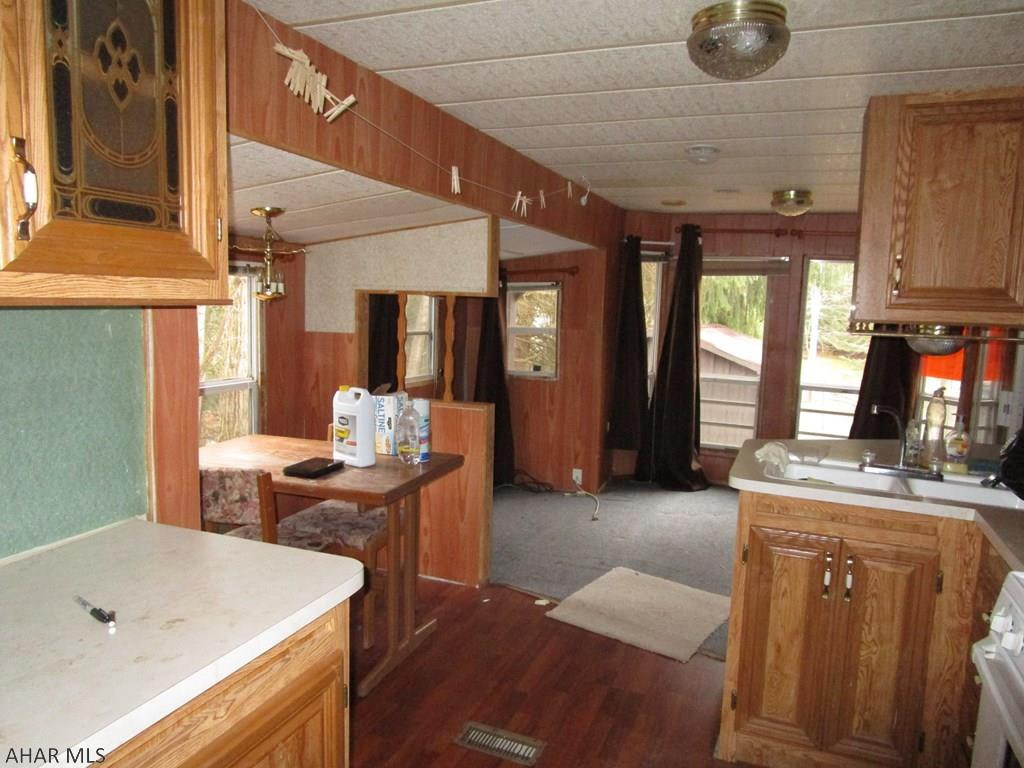 Glendale Yearound - Residential