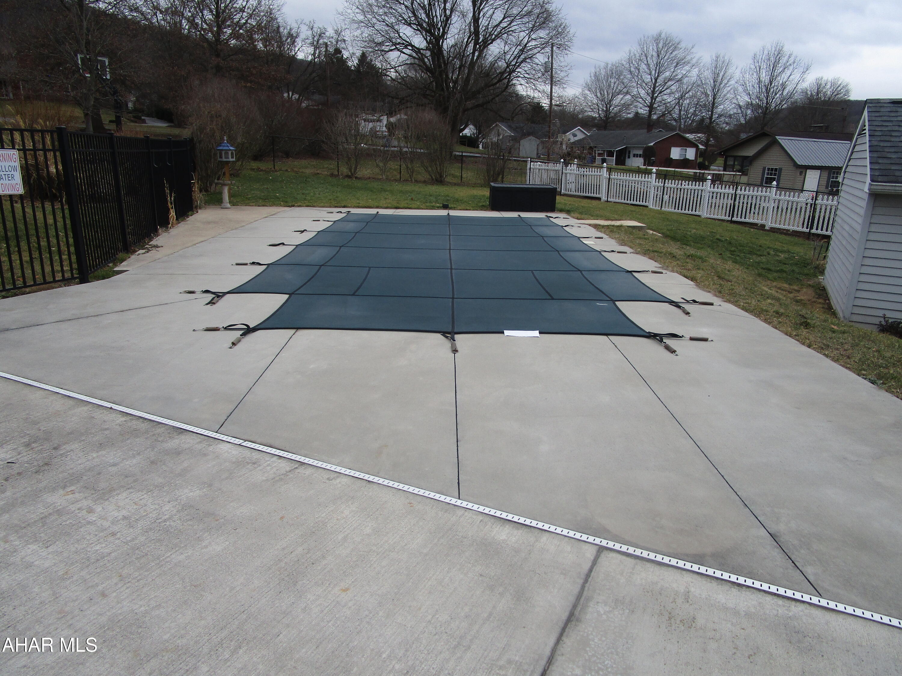 Meadowbrook Terrace - Residential