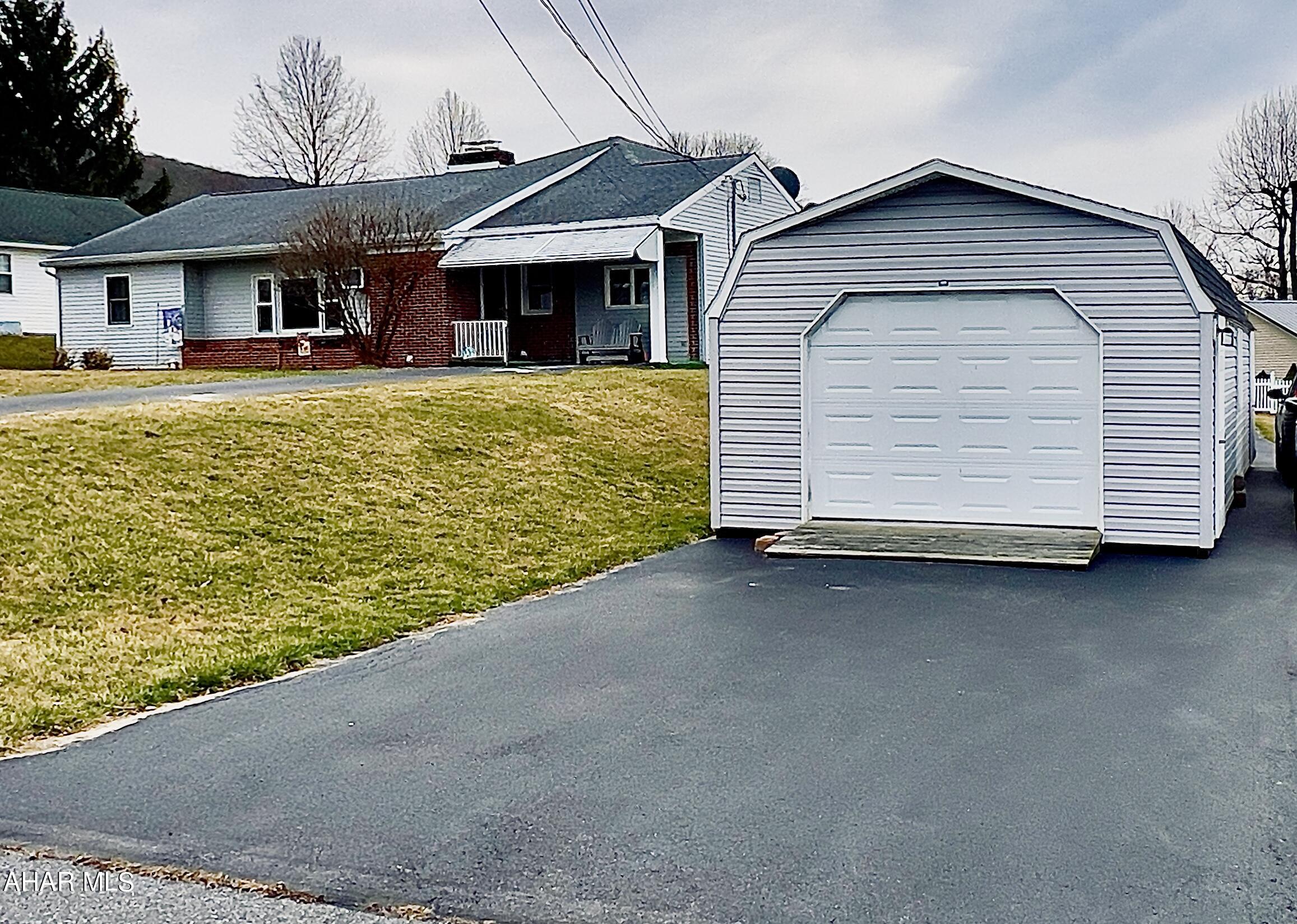 Meadowbrook Terrace - Residential