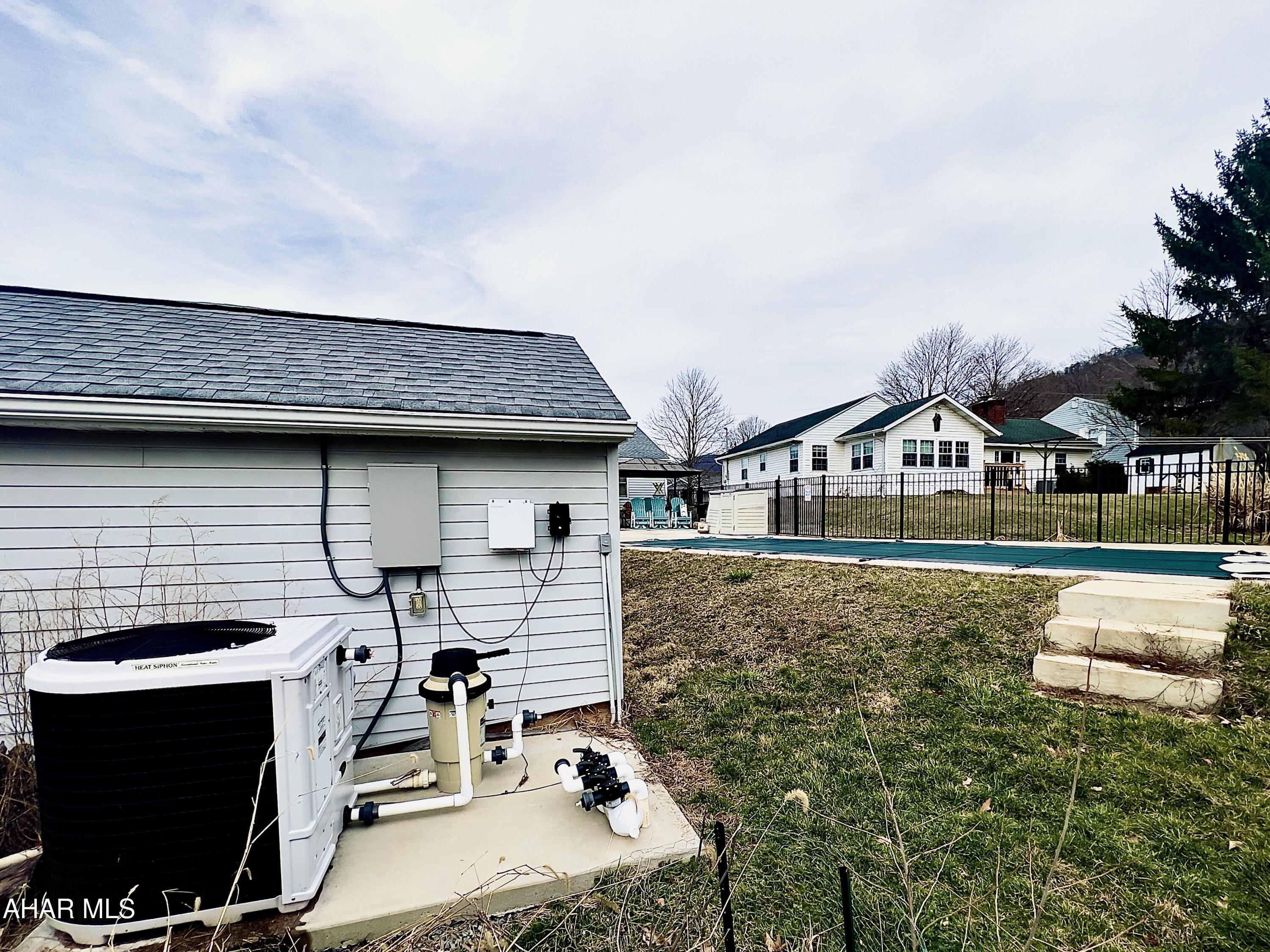 Meadowbrook Terrace - Residential