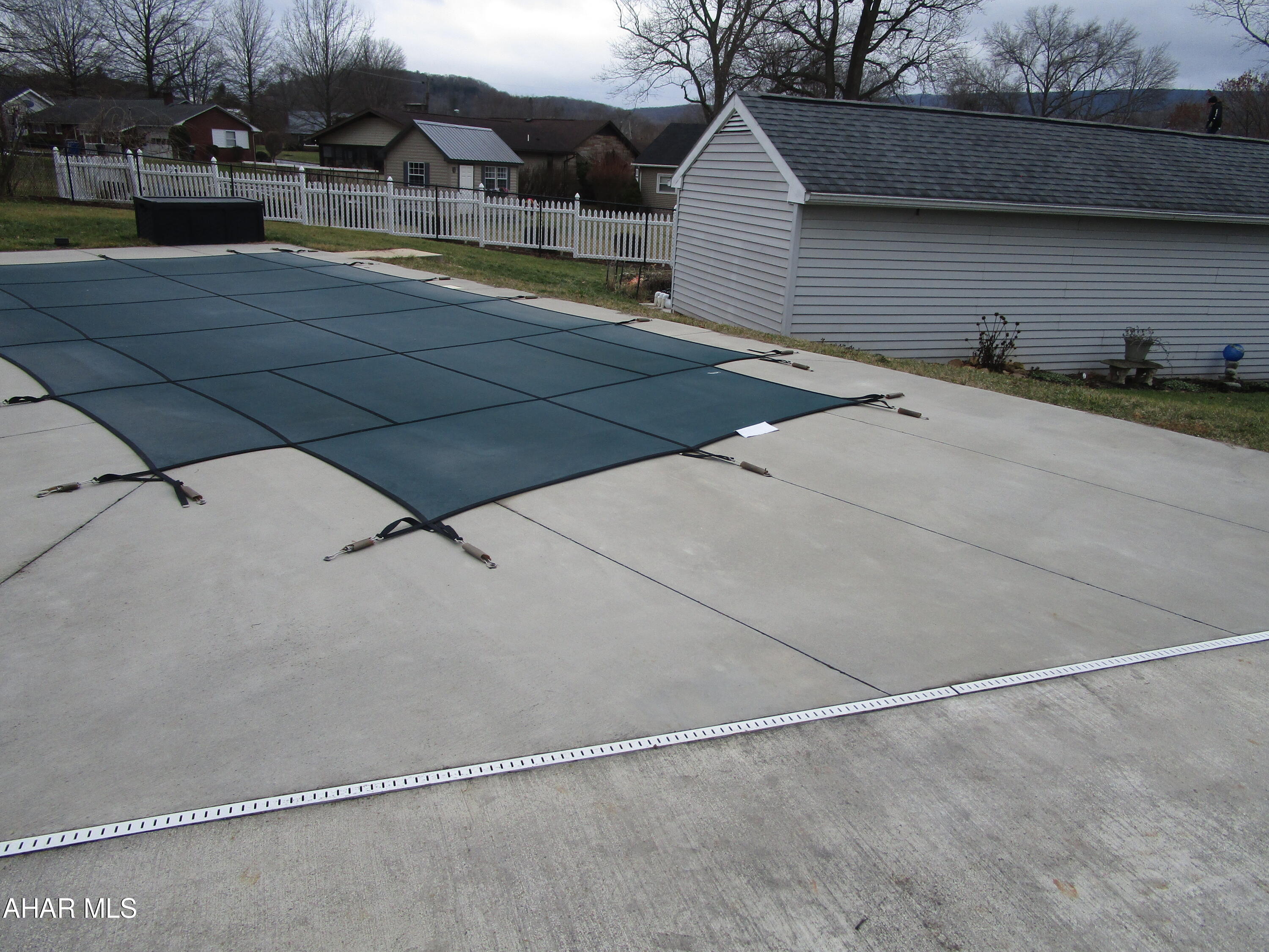 Meadowbrook Terrace - Residential