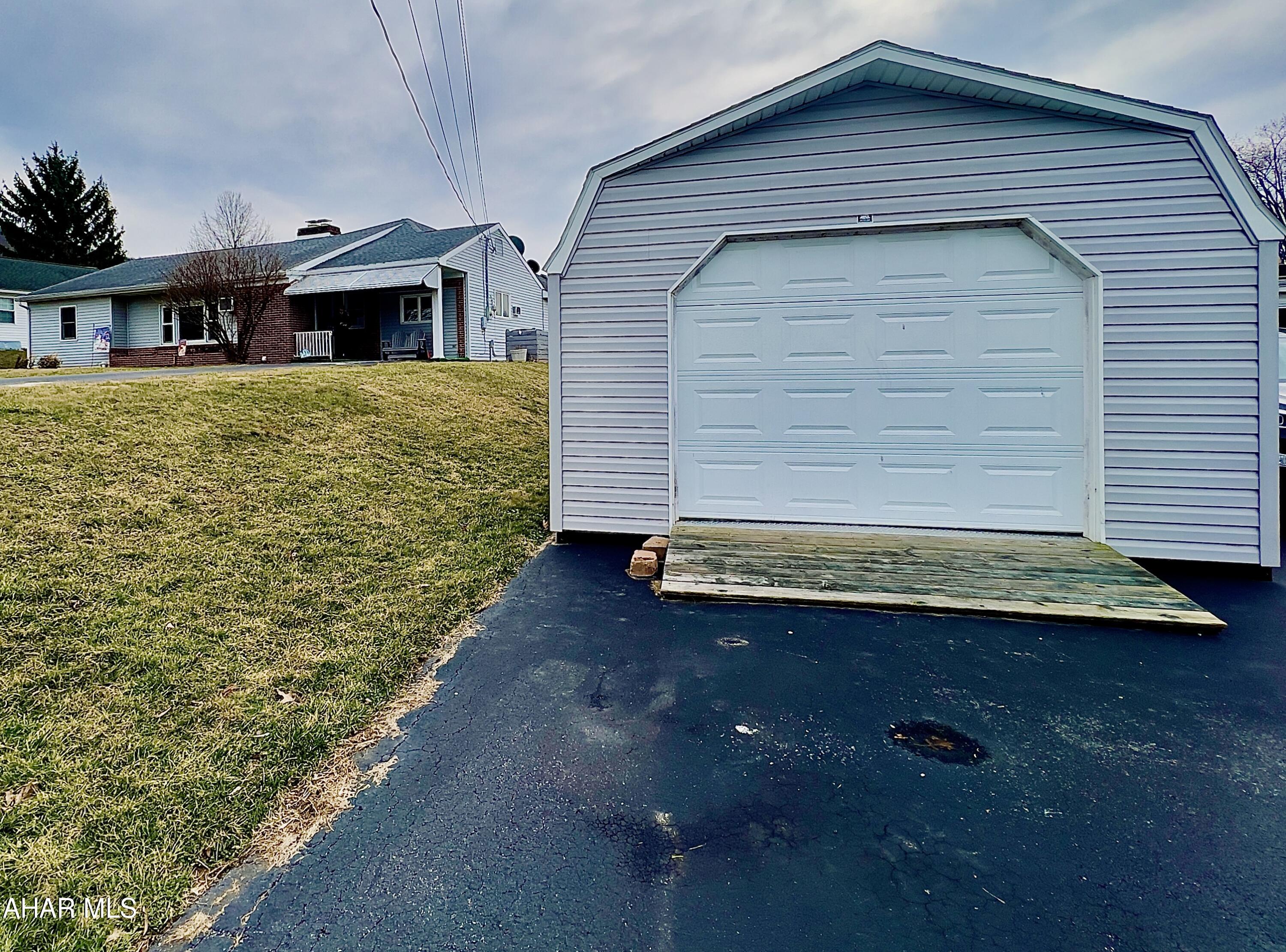 Meadowbrook Terrace - Residential