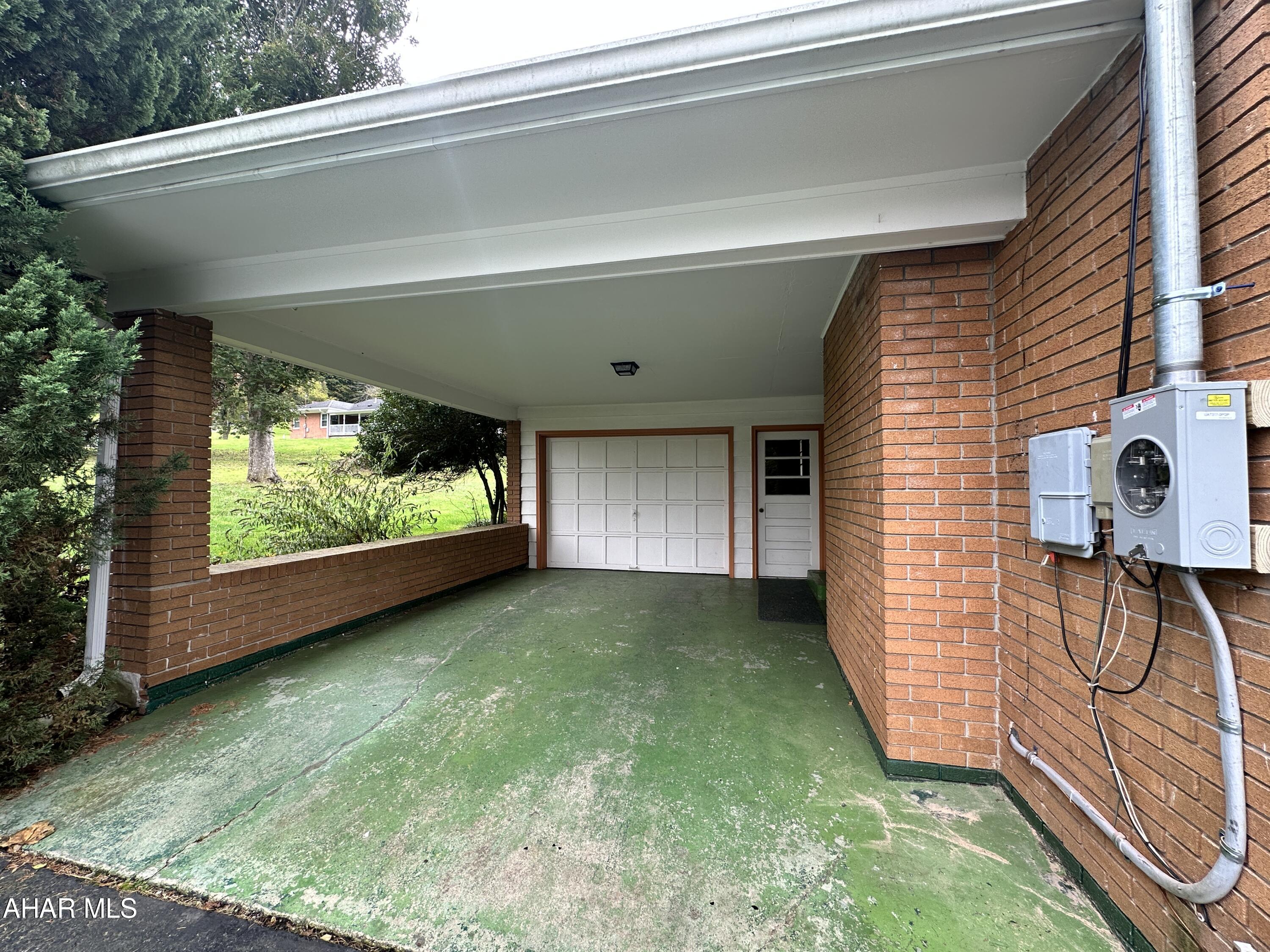 Meadowbrook Terrace - Residential