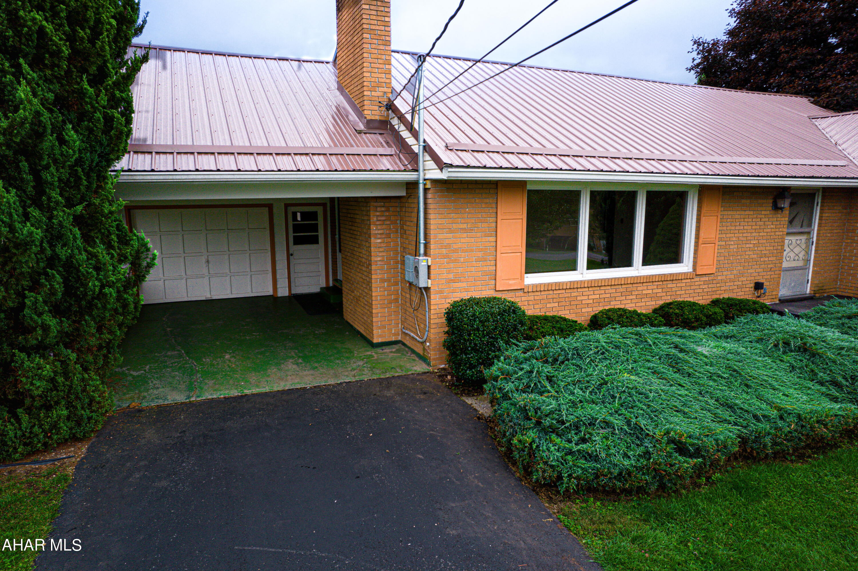 Meadowbrook Terrace - Residential