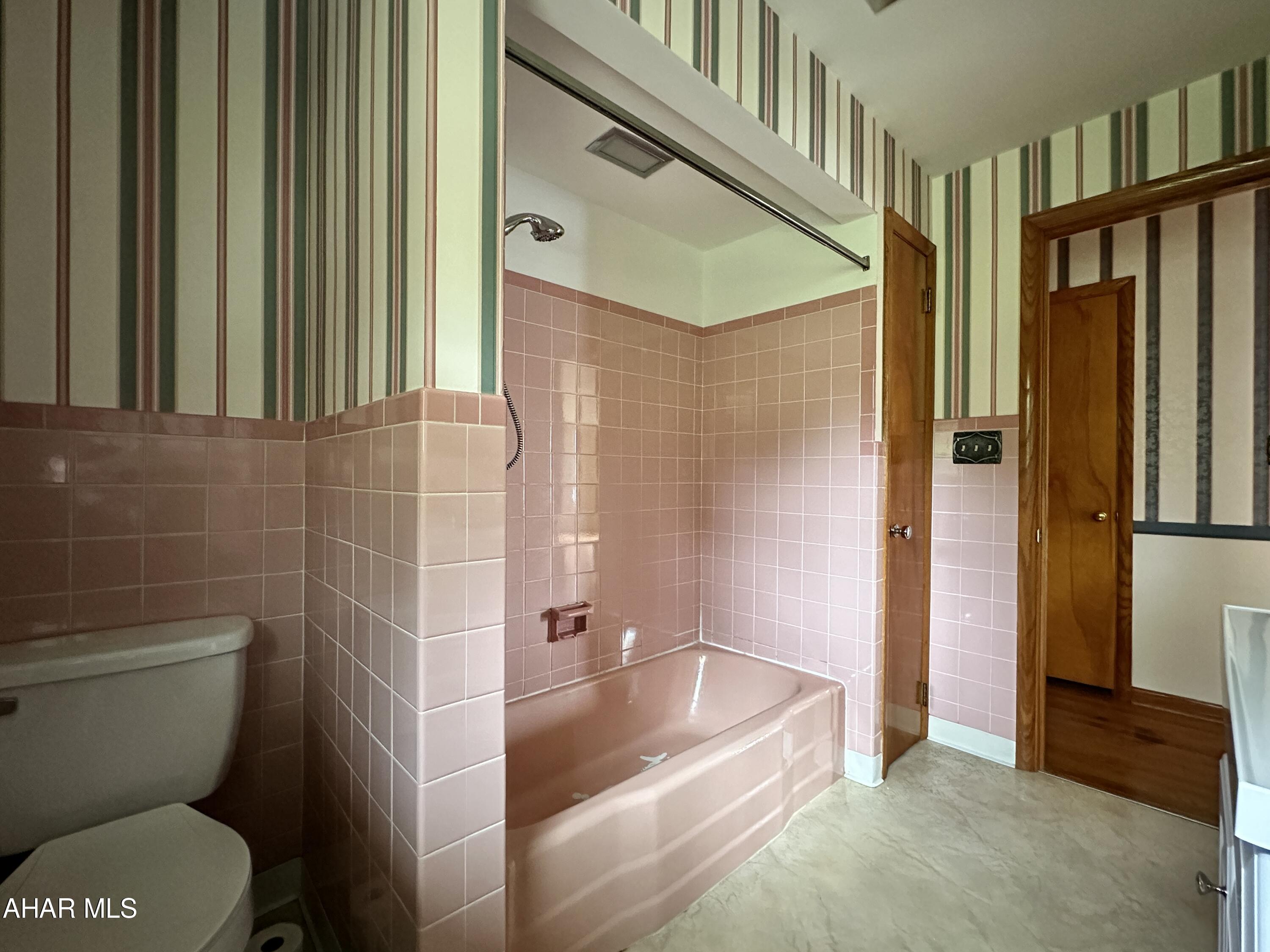 Meadowbrook Terrace - Residential