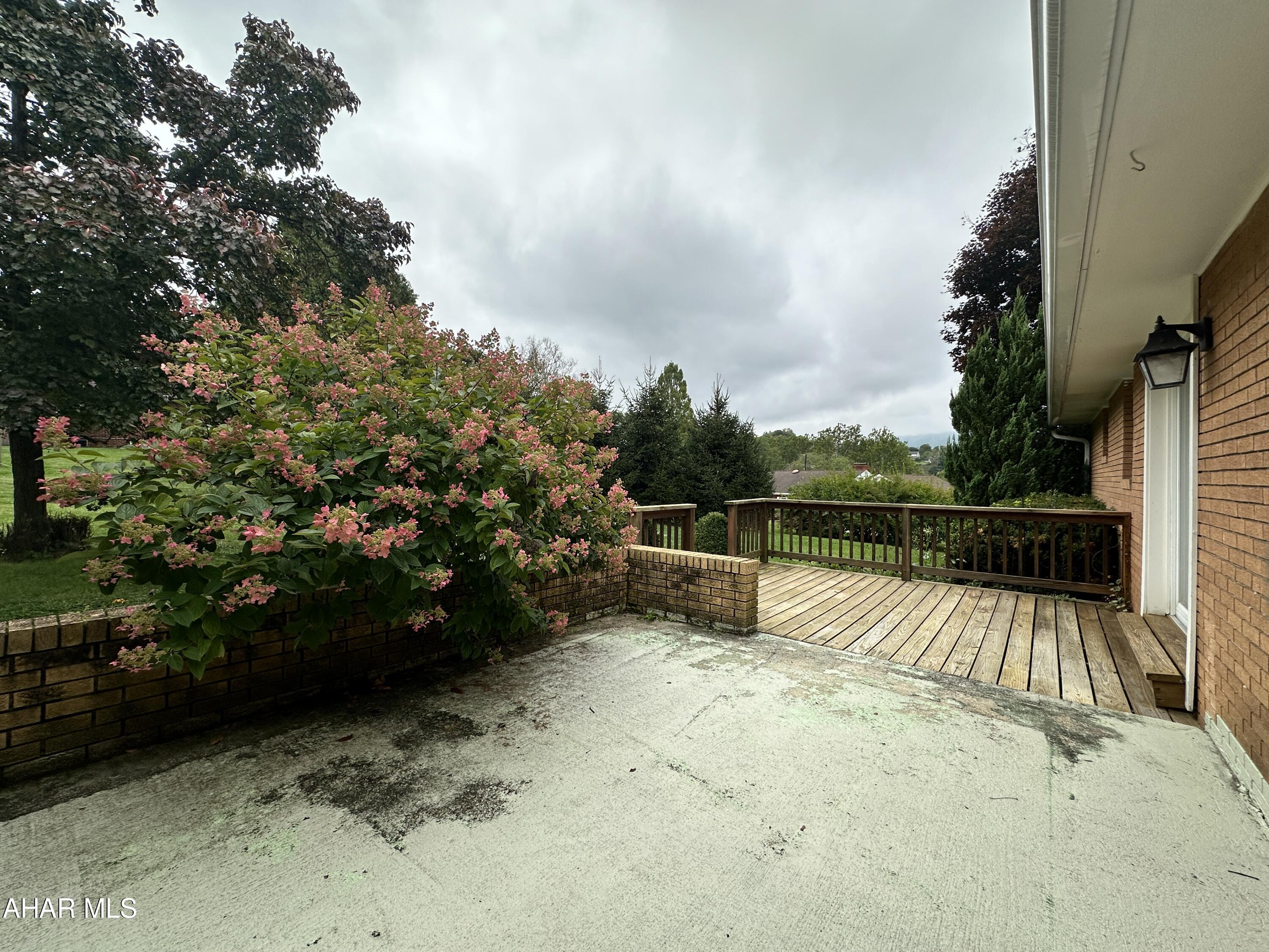 Meadowbrook Terrace - Residential