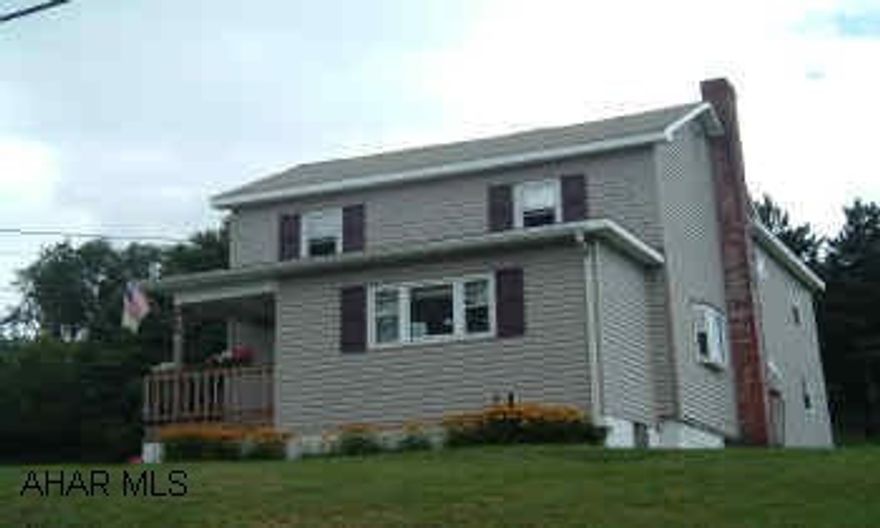 Lovely updated 3-BR,2-Bath home/ Lg.Lot-Great Home! Beautiful Completely remodelled 2 Story Vinyl. LargeKitchen,1st floor, Laundry& Bath, Great Yard Won't Last