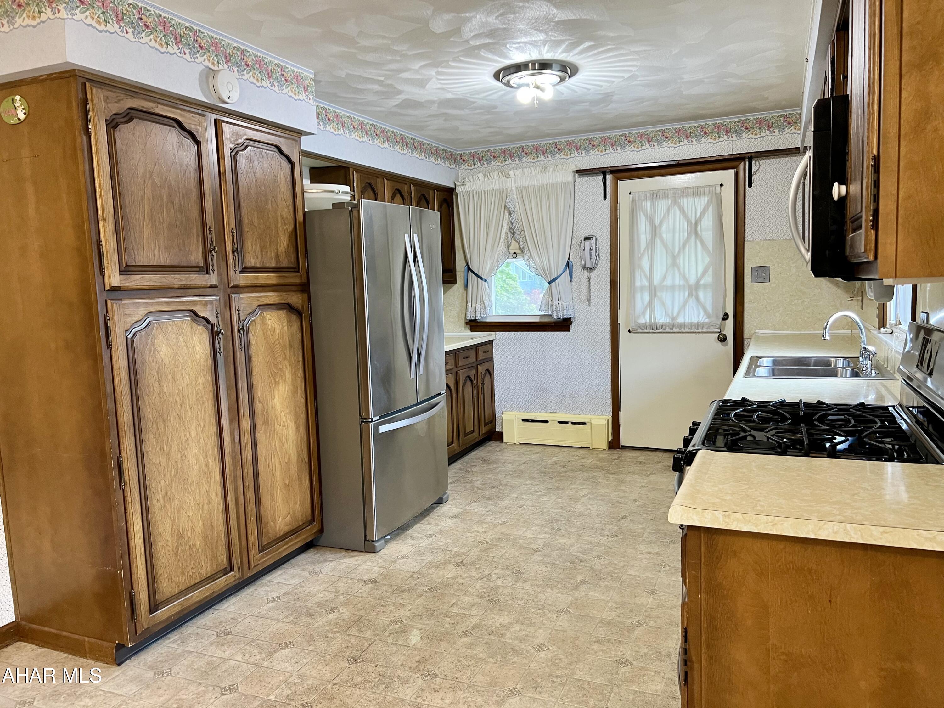 Unknown - Residential