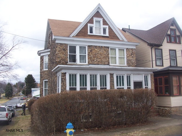 East End - Residential Income