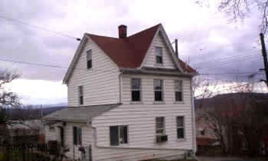 2.5 story vinyl sided home with 1.75 modern baths and a modern kitchen wih maple cabinets, and built-in dishwasher. 1st floor laundry, security system, rear deck and much more. Owner is a licensed real estate agent. 1.75 baths + 1/2 bath in basement. Replacement windows in basement and 1st and 2nd floor. Contact listing agent for more information.