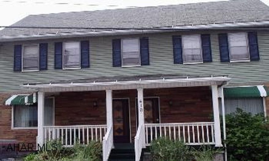 two story duplex Well Maintained Duplex, great , Move in Ready! Call Cathleen to show. Priced to sell.