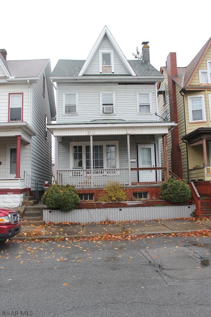 Welcome to this conveniently located Altoona property featuring 4 bedrooms. This home is in need of some TLC but would make a great starter home.Handy man WELCOME.