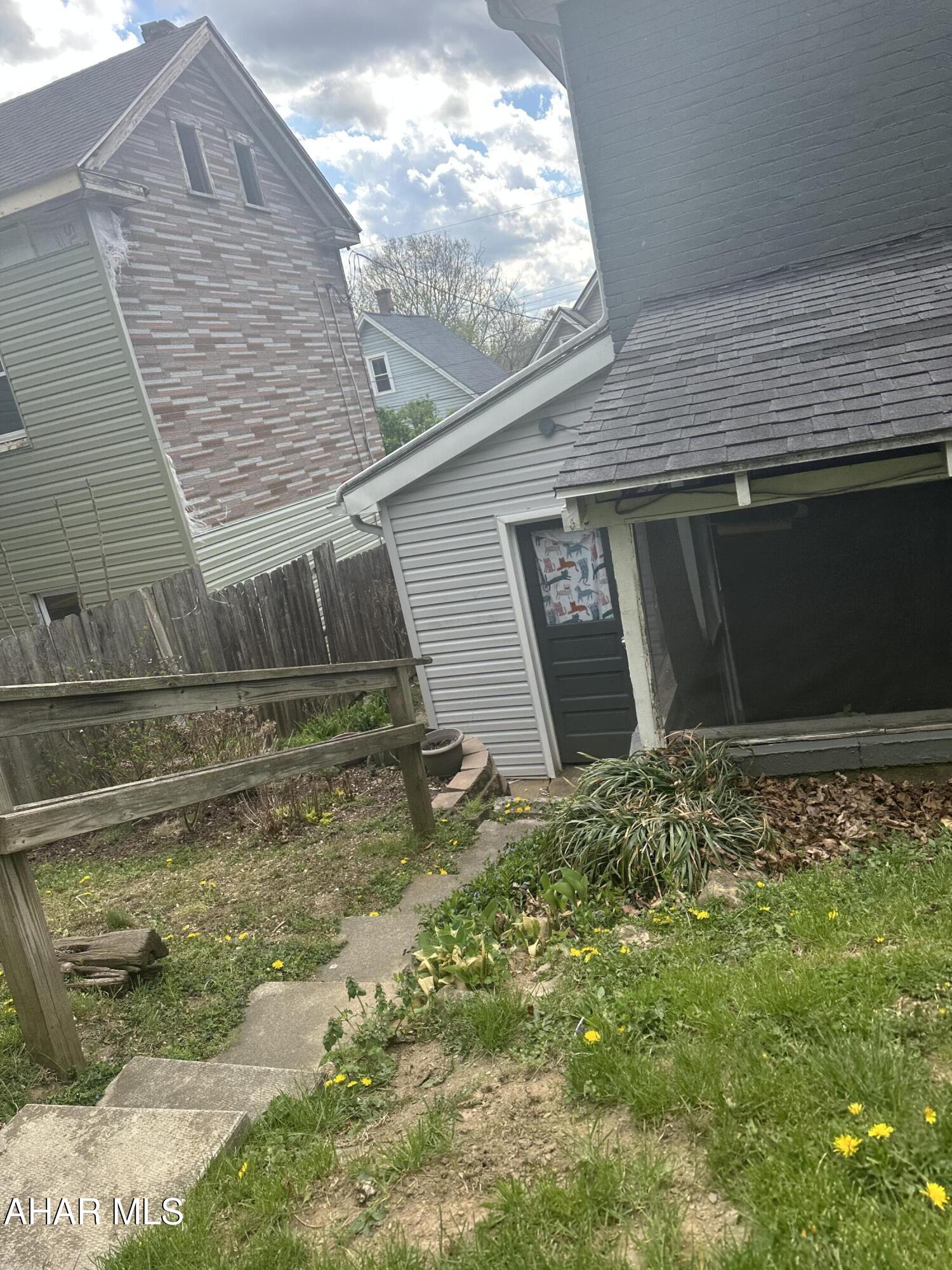 Hollidaysburg - Residential