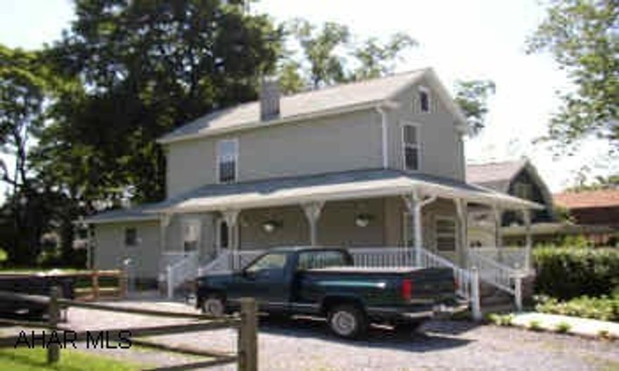 TOTALLY REFURBISHED 2 STORY WITH 1ST FLR LAUNDRY, CERAMIC TILE AND HUGE LOT. TOTALLY REMODELED 2 STORY WITH SUPERB CURB APPEAL.  OFFERS CERAMIC TILE IN FOYER AND BATH, C/A, ALL NEUTRAL COLORS, 1ST FLR LAUNDRY.  A MUST SEE ON GREAT LOT.