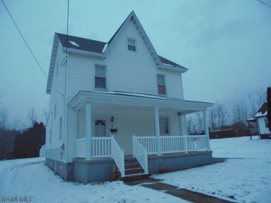 2 story vinyl sided 4 BR home. Remodeled Oak kitchen. Lennox gas FA heat. 1 car detached garage & shed