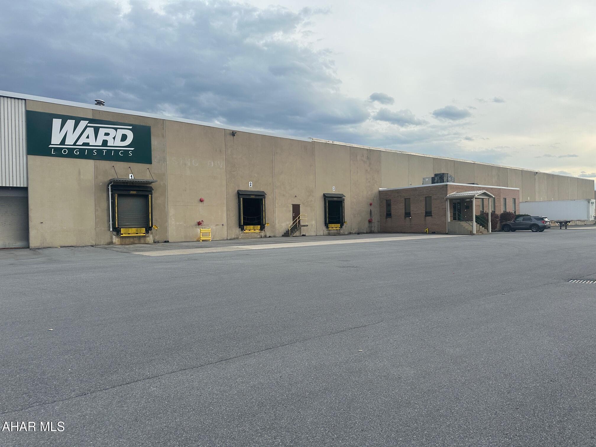 Juniata - Commercial Sale