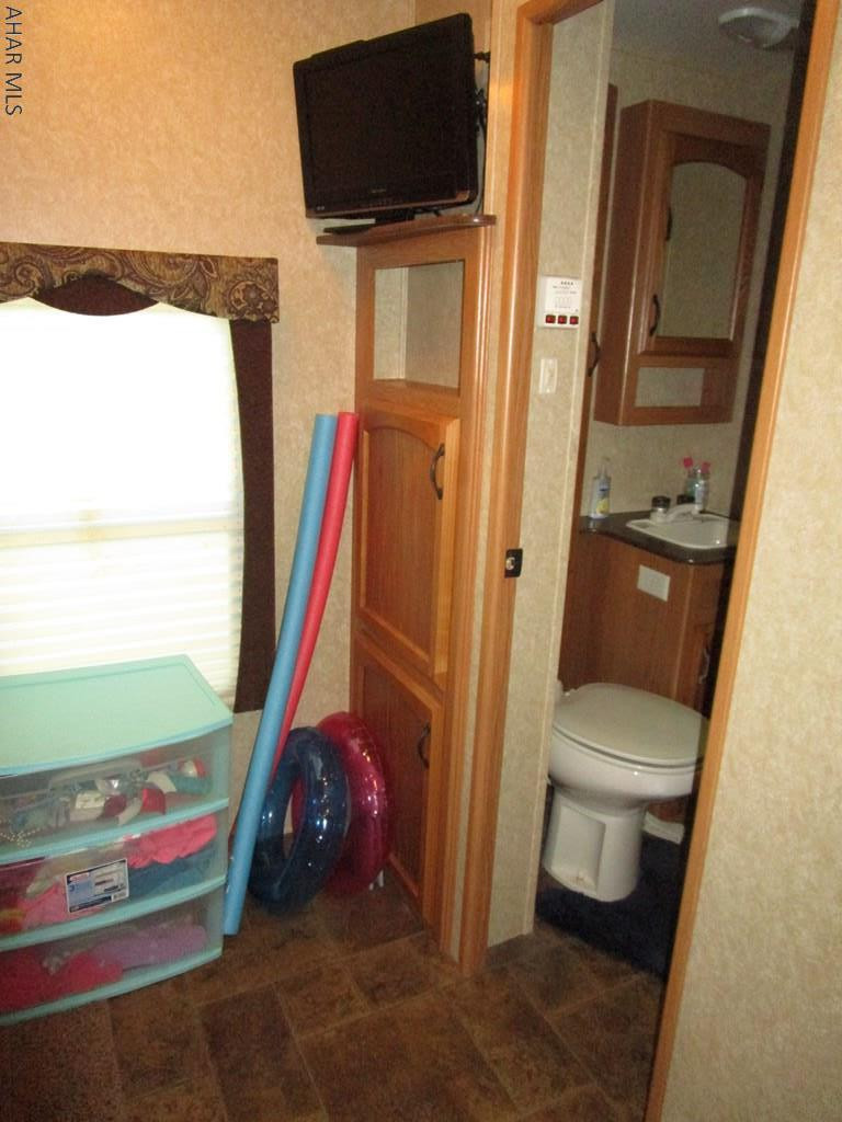 Glendale Yearound - Residential