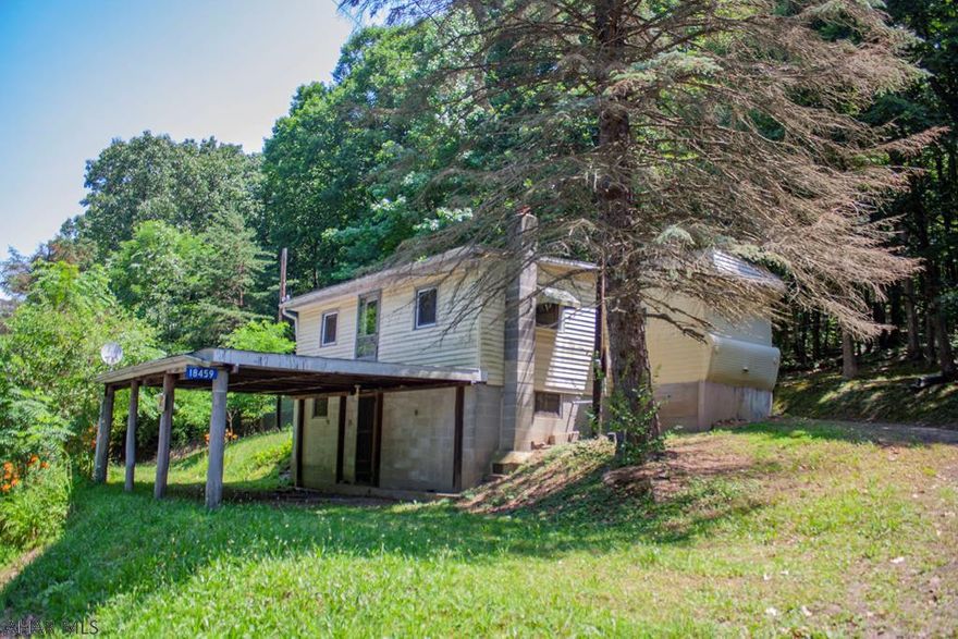 Great vacation home close to Raystown Lake. Features 2 bedrooms and a full bath on .5 of an acre. Plenty of room to park a boat or Camper. Take a tour today.