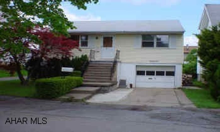 1 STORY VINYL SIDED HOME FEATURING 2 SPACIOUS BEDROOMS, FULL BATH, KITCHEN WITH HARDWOOD FLOOR AND EATING AREA, CENTRAL AIR, LOVELY REAR COVERED  PORCH W.A 2 LEVEL DECK. MOTIVATED SELLER. 1 STORY VINYL SIDED HOME FEATURING 2 SPACIOUS BEDROOMS, FULL BATH, KITCHEN WITH HARDWOOD FLOOR AND EATING AREA, CENTRAL AIR, LOVELY REAR COVERED  PORCH W.A 2 LEVEL DECK. MOTIVATED SELLER.