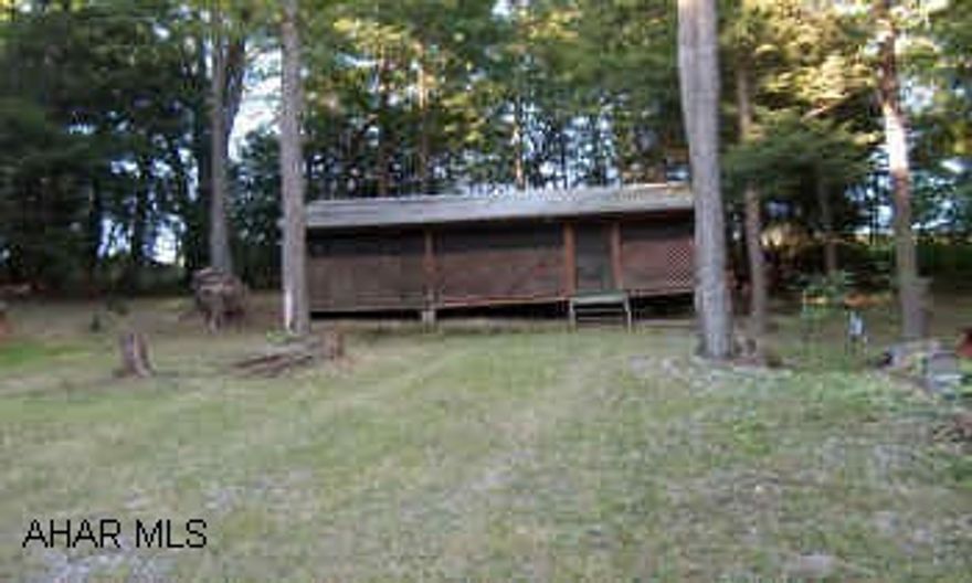 Super nice 35' Jayco camper on deeded lot inside Glendlale Yearound. Super nice 35' Jayco camper on deeded lot inside Glendlale Yearound.