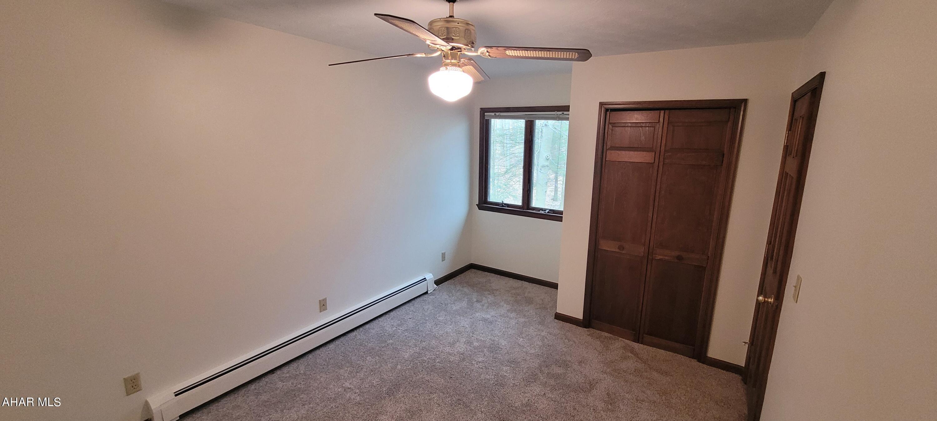 Glendale Yearound - Residential