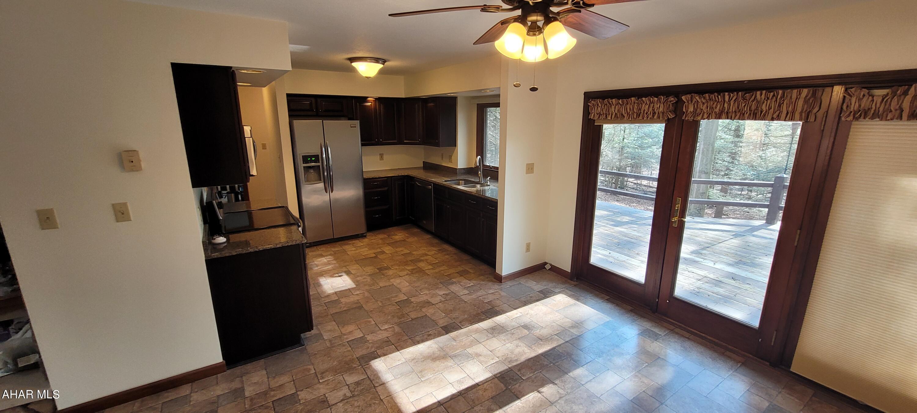 Glendale Yearound - Residential