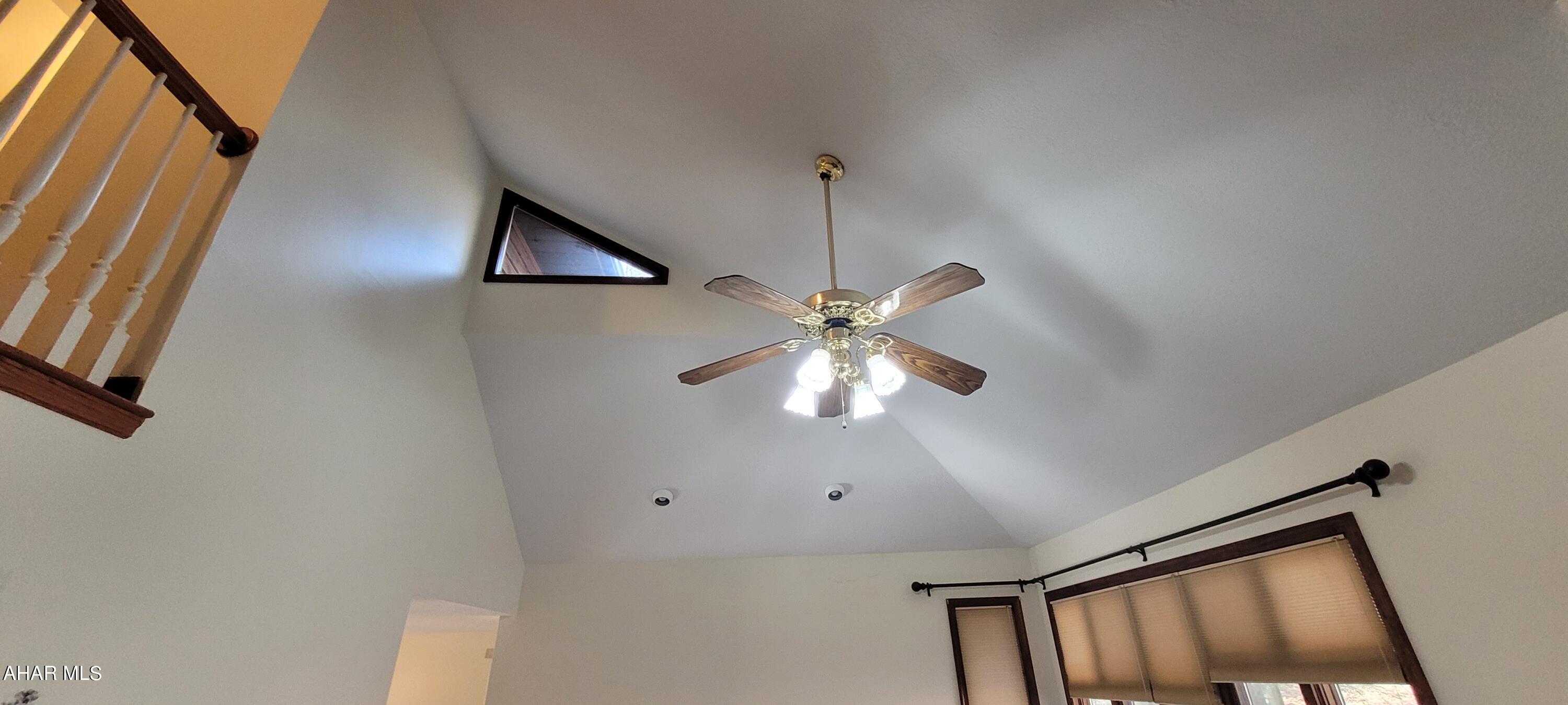 Glendale Yearound - Residential