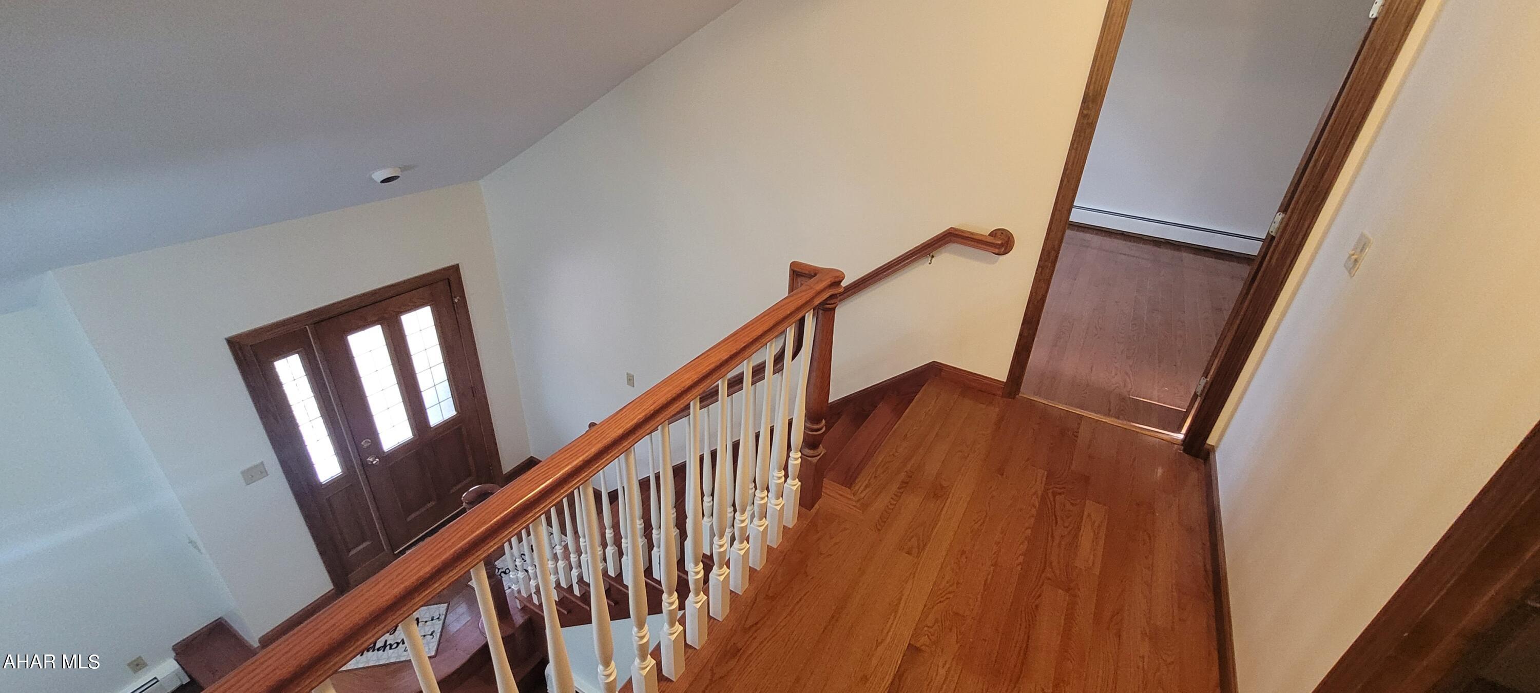 Glendale Yearound - Residential