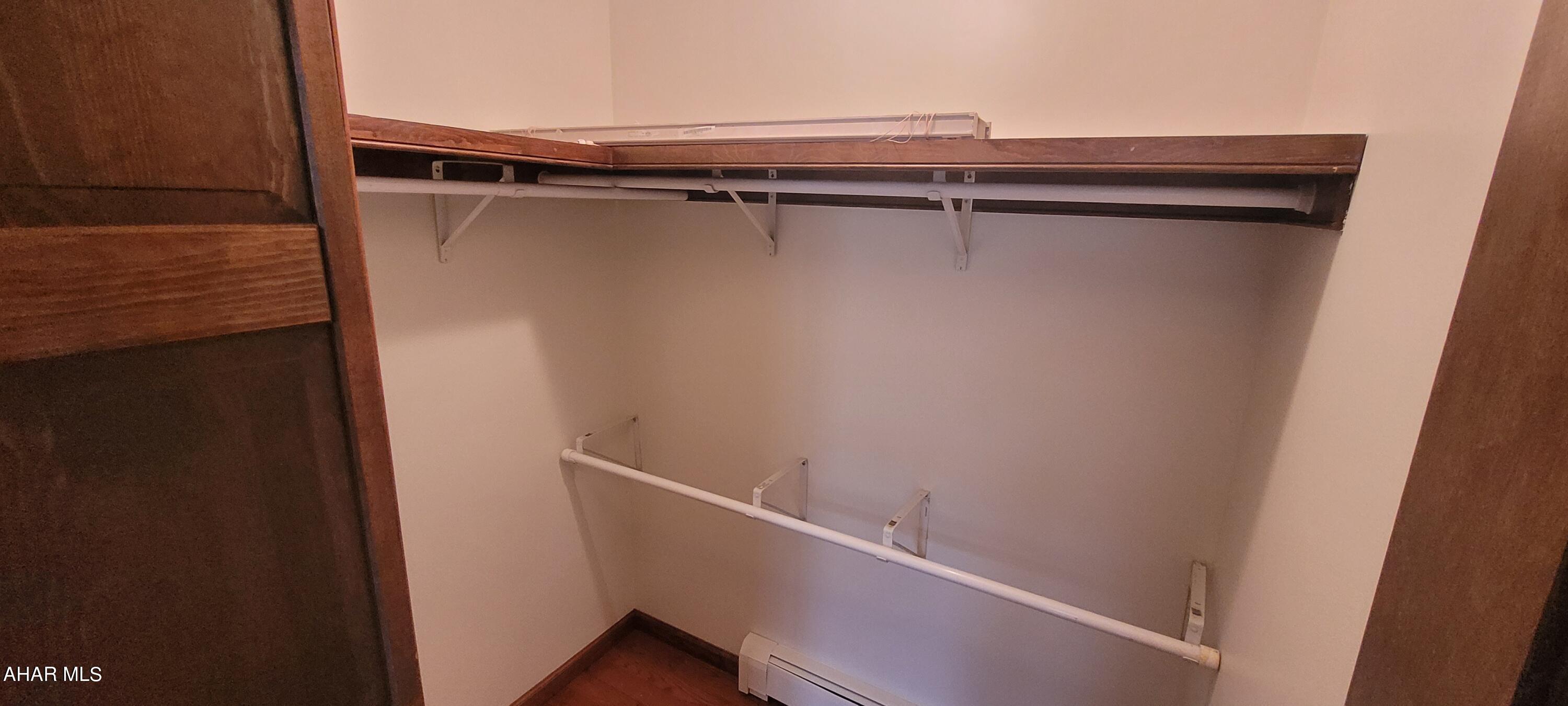 Glendale Yearound - Residential