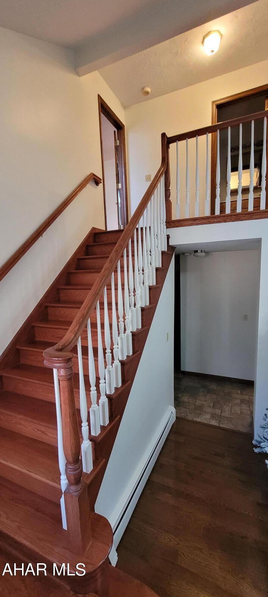 Glendale Yearound - Residential