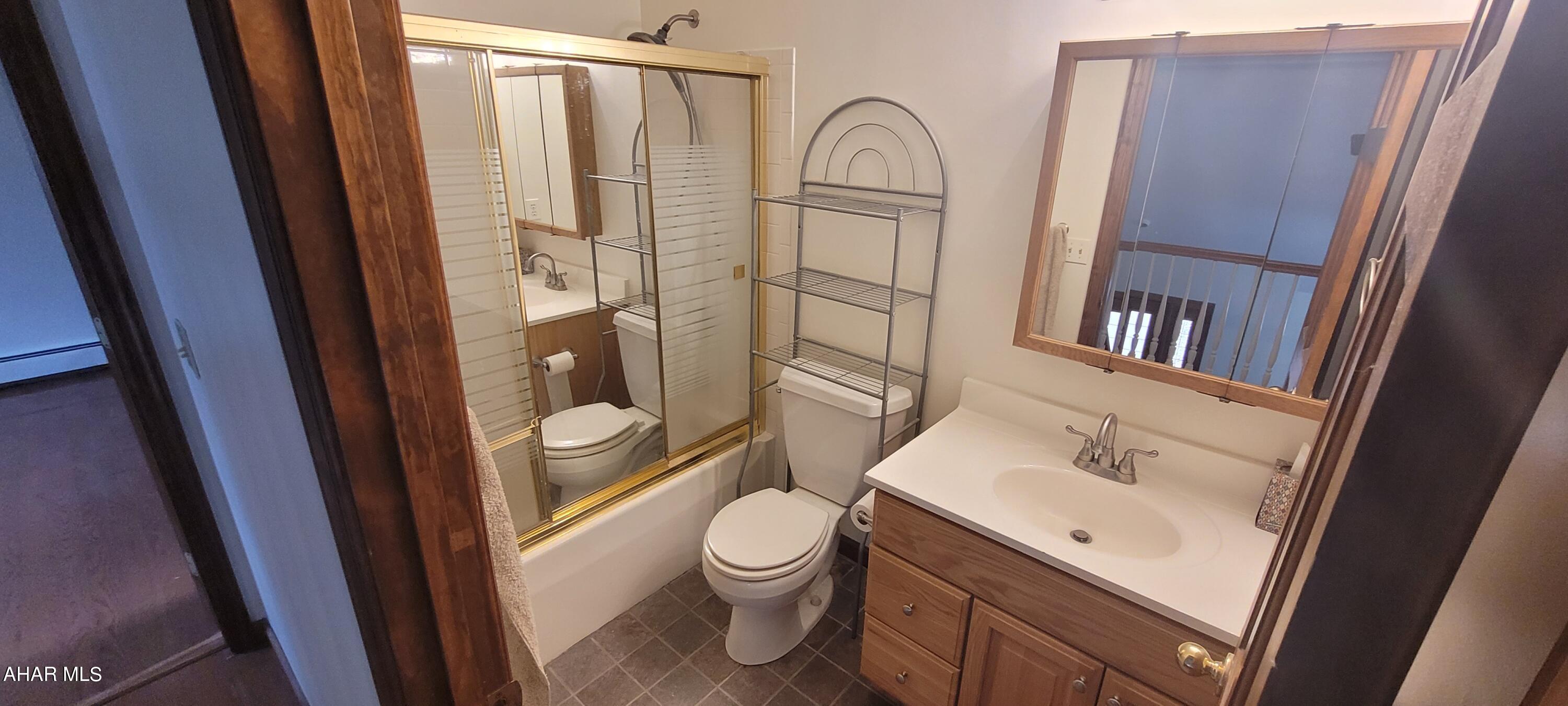 Glendale Yearound - Residential