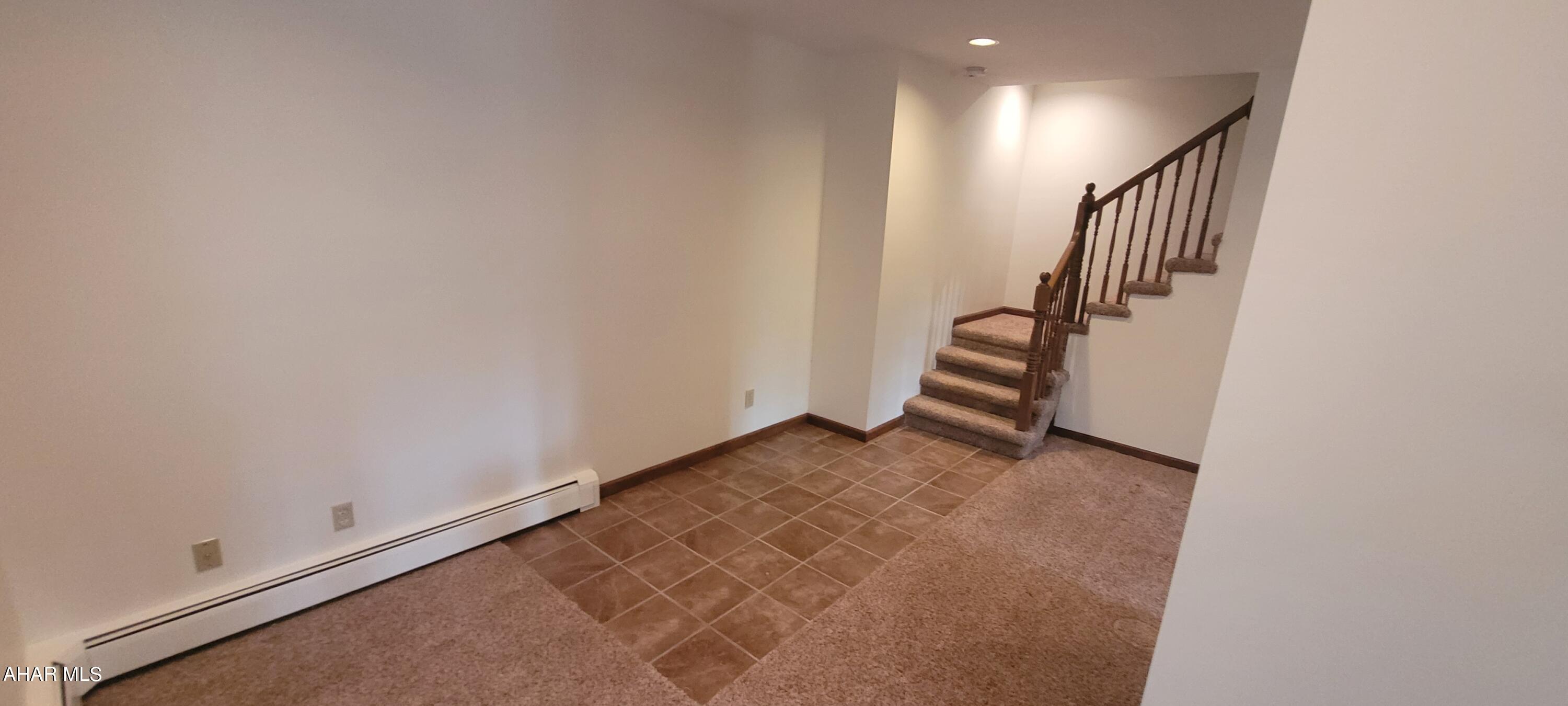 Glendale Yearound - Residential