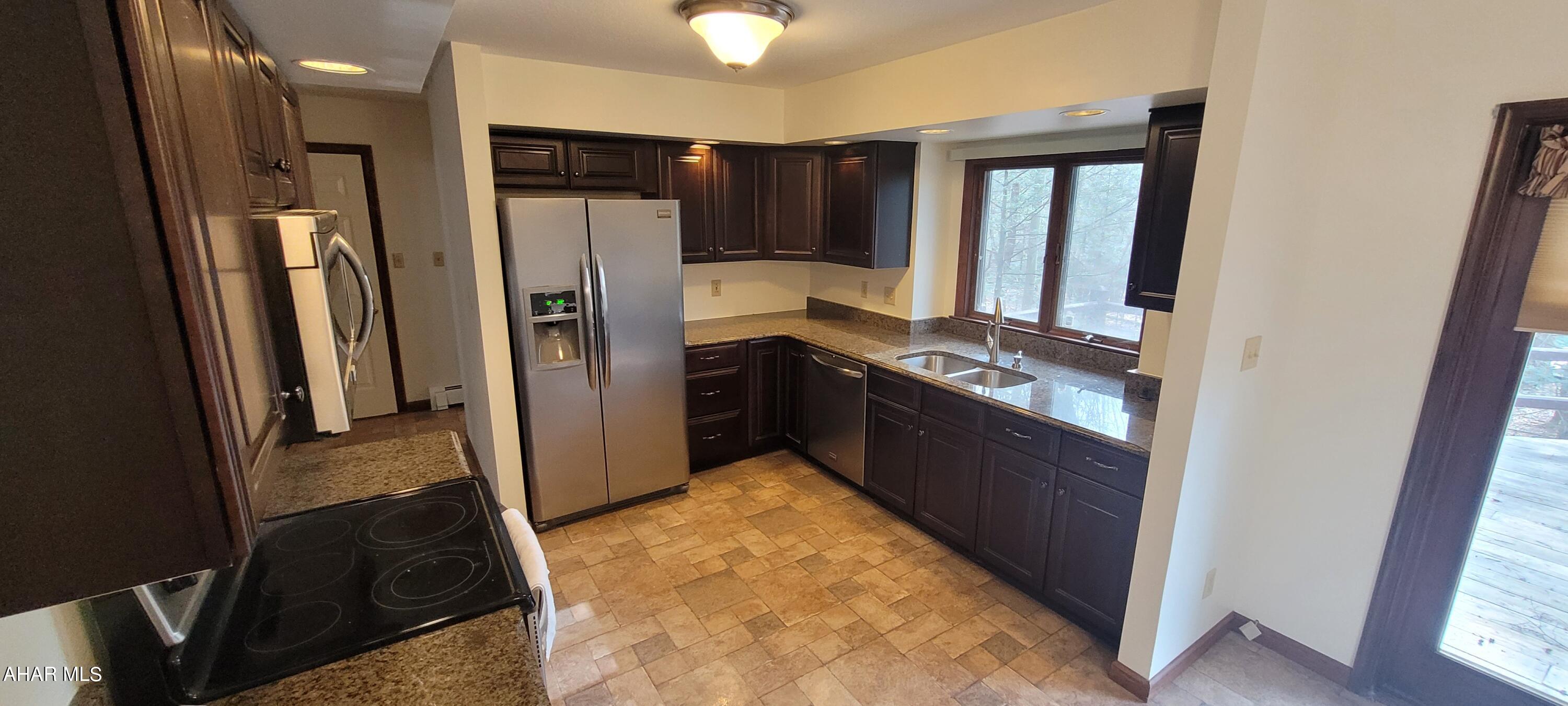 Glendale Yearound - Residential