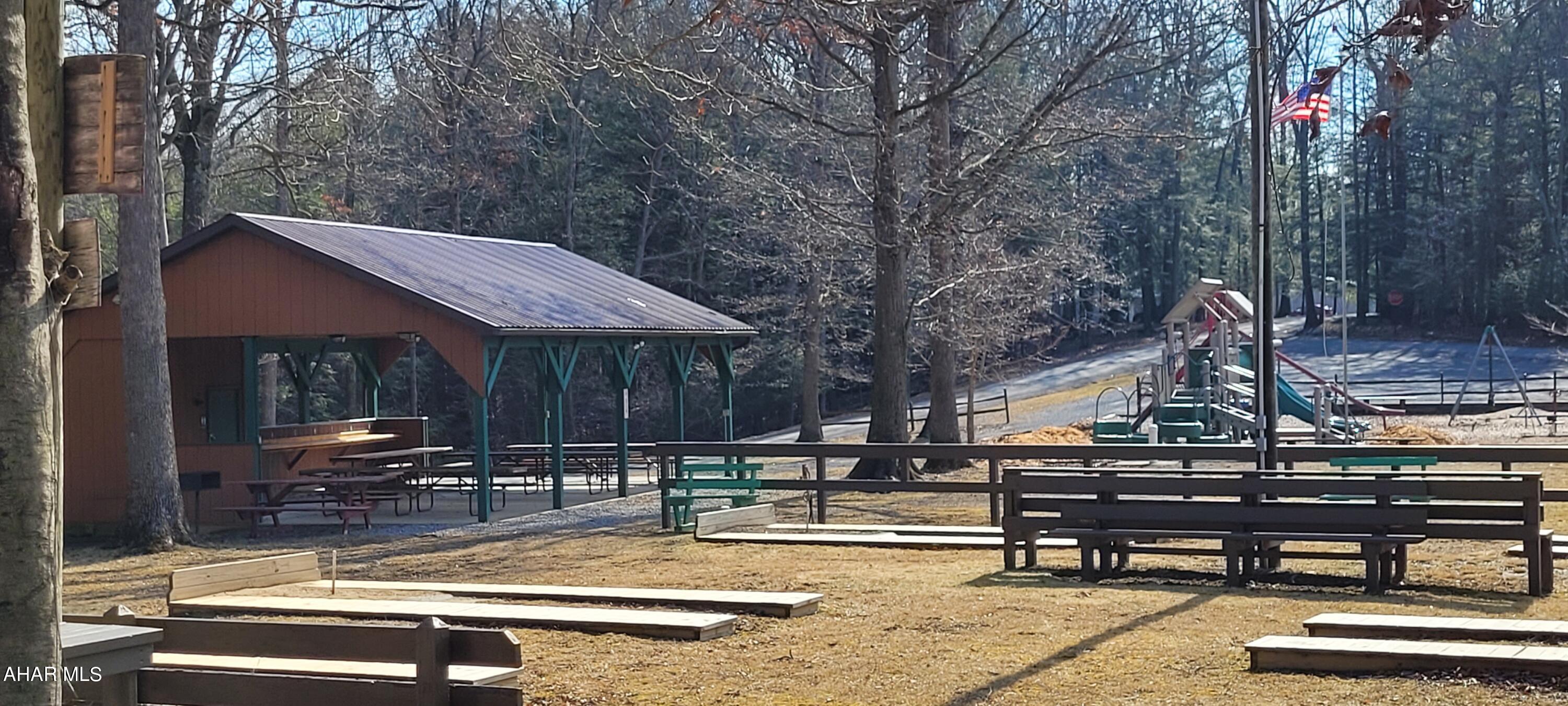 Glendale Yearound - Residential