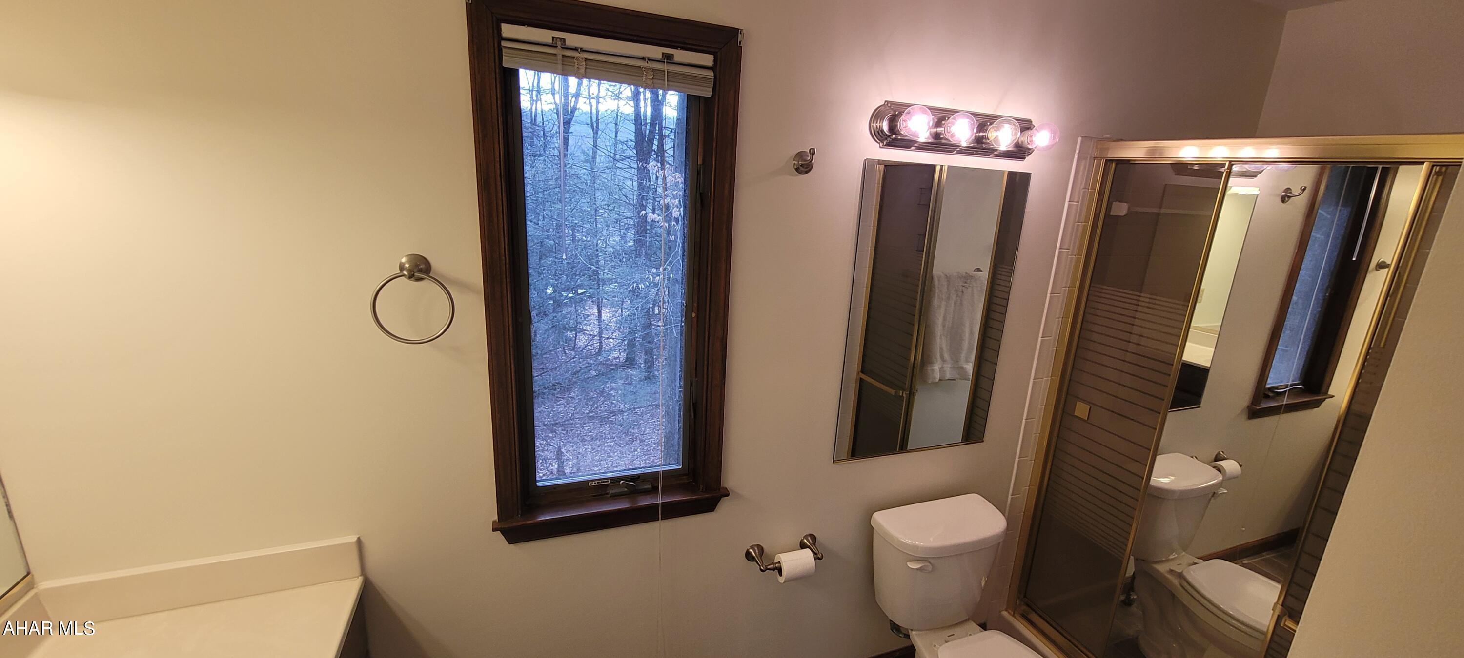 Glendale Yearound - Residential