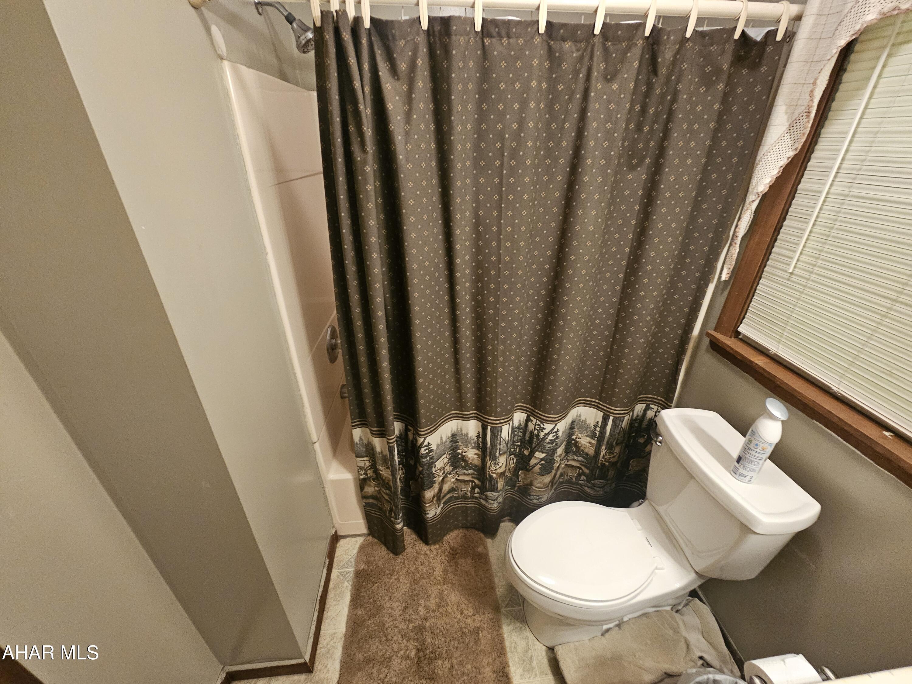 Glendale Yearound - Residential