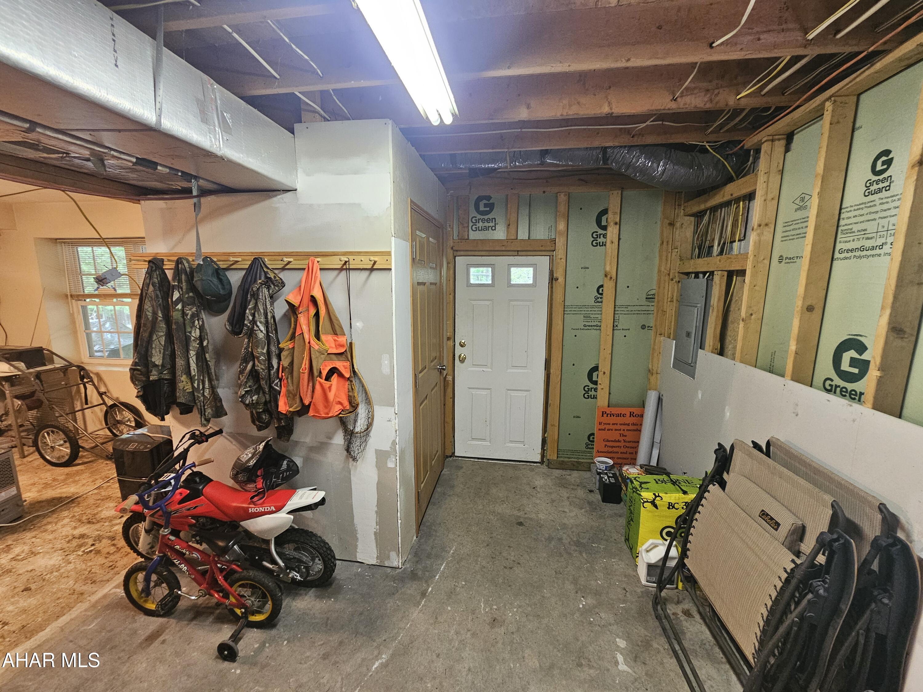 Glendale Yearound - Residential