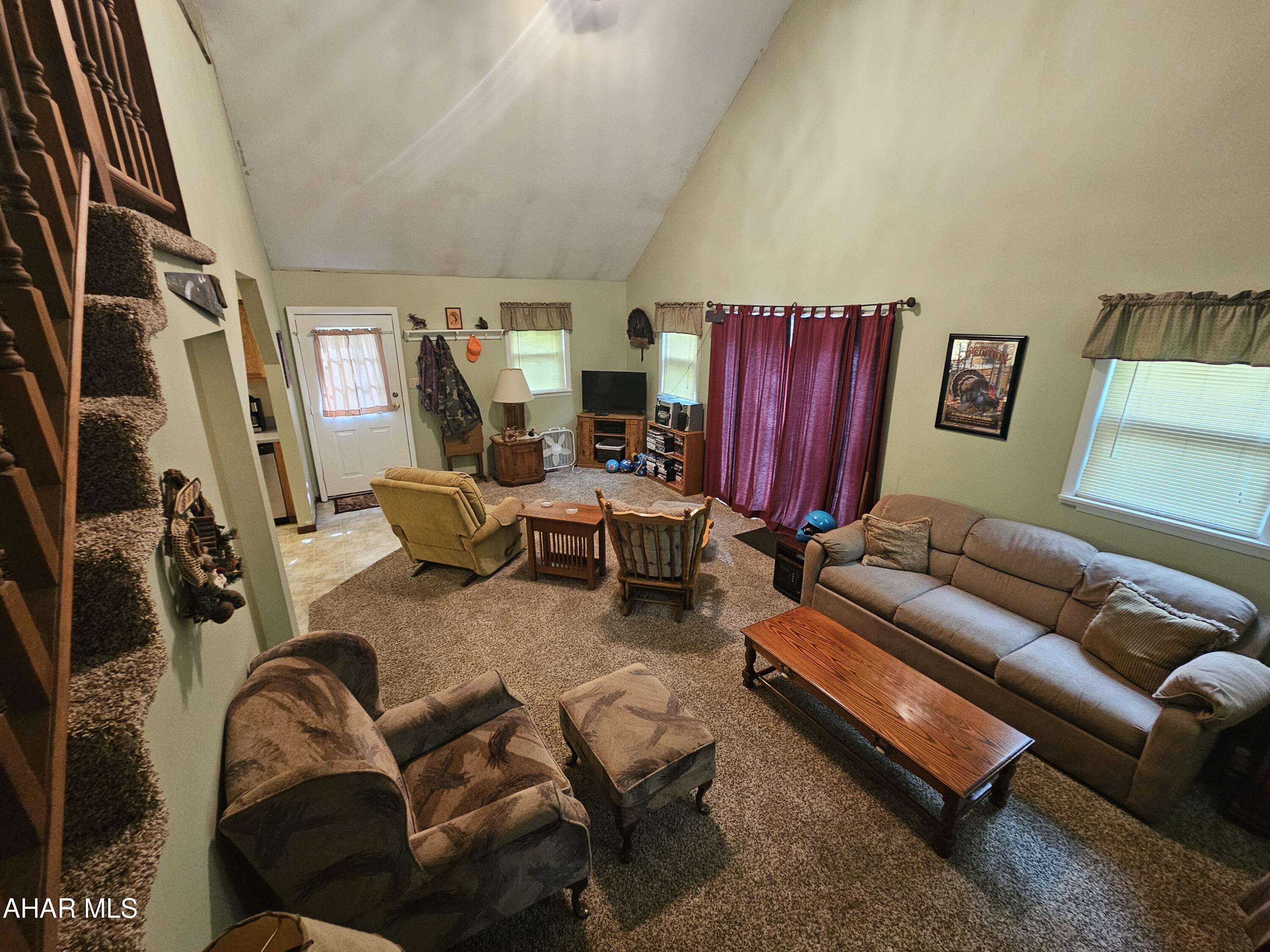 Glendale Yearound - Residential