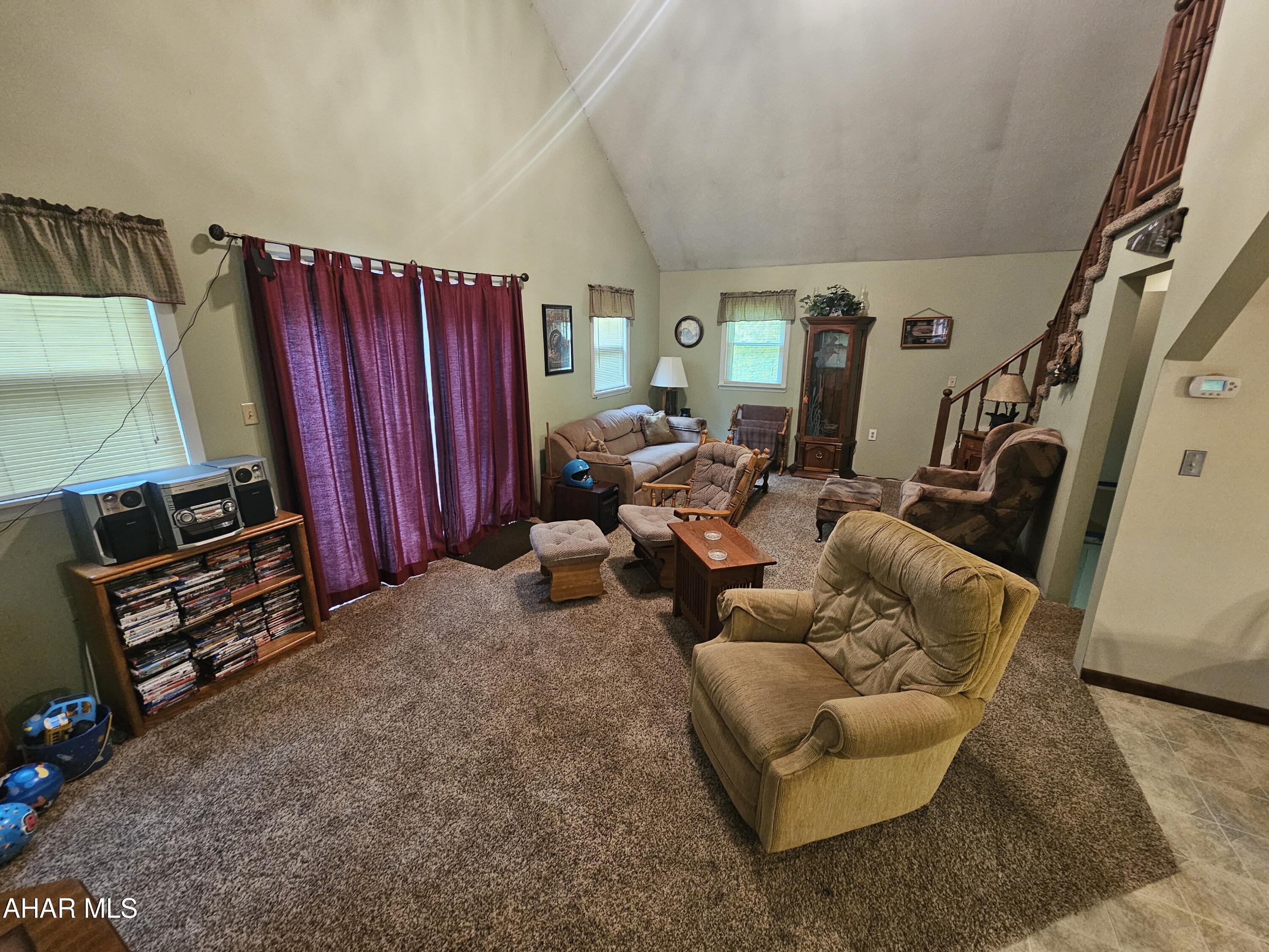 Glendale Yearound - Residential