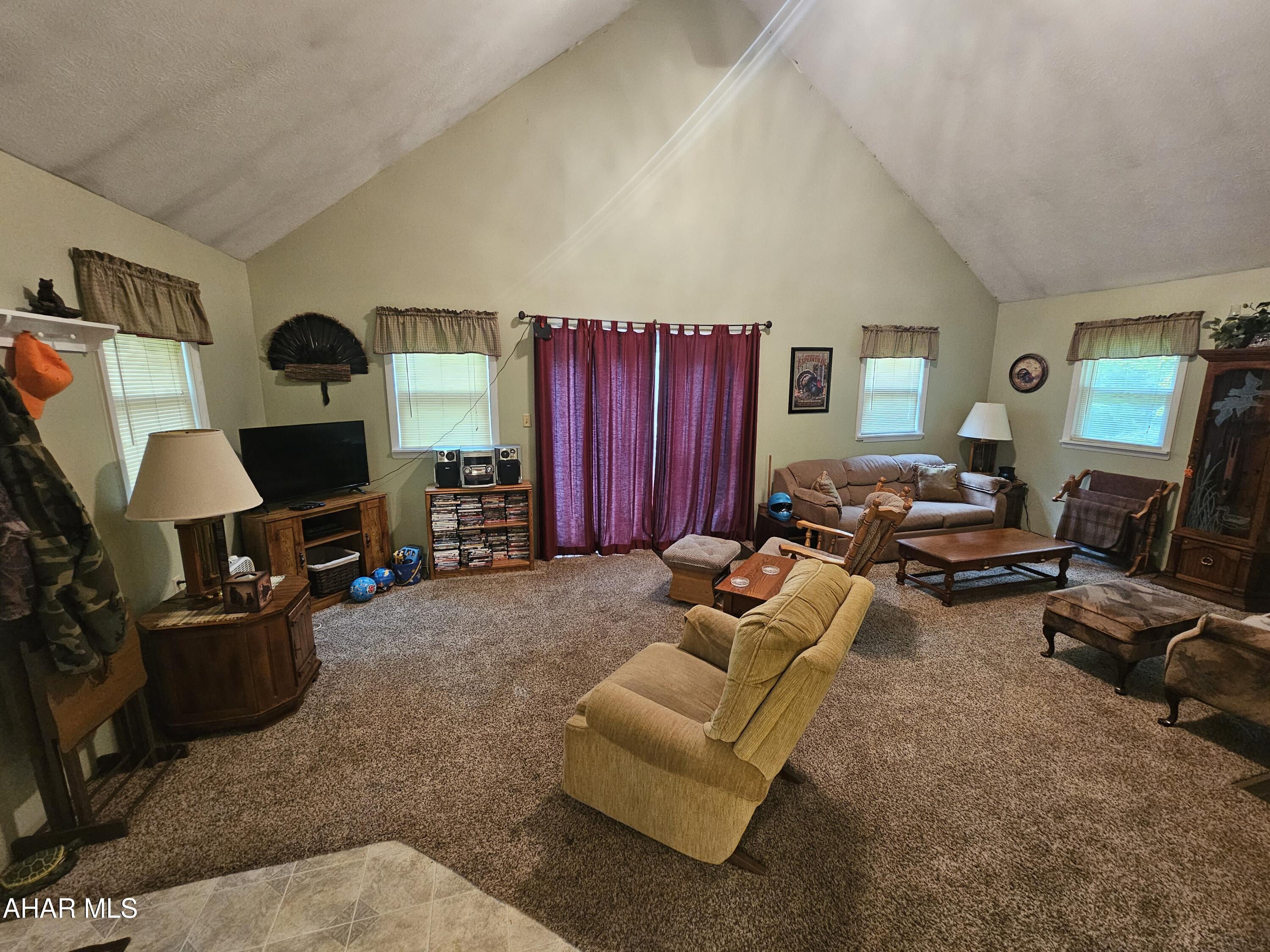 Glendale Yearound - Residential