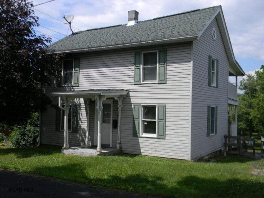 Traditional 2 story, 3 BR, 1 BA house on corner lot with vinyl siding. Replacement windows, like new. 2nd floor bath and out building. Immediately available!