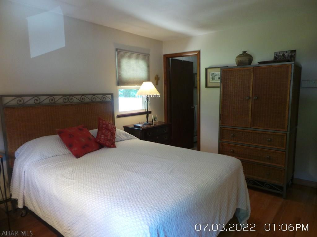 Holiday Manor - Residential