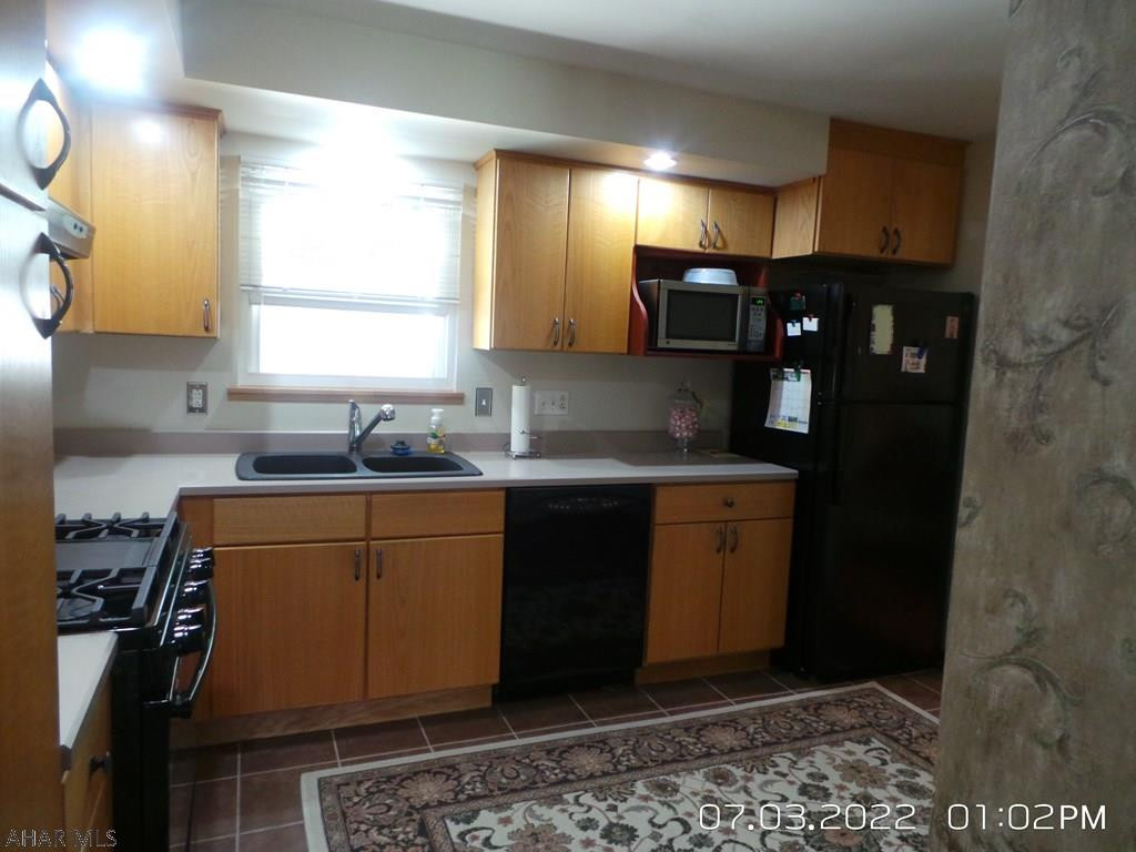 Holiday Manor - Residential