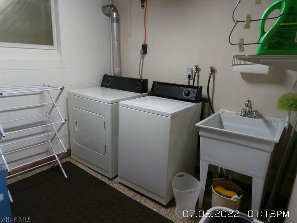 Holiday Manor - Residential