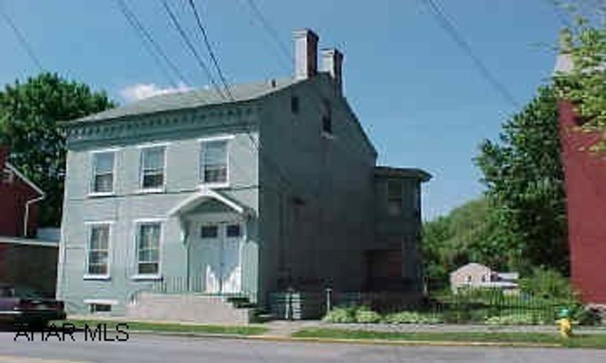 Fully occupied 5 unit in good condition.  No sign on property.  Four units are Section 8.  Street parking only.  Interior good condition.