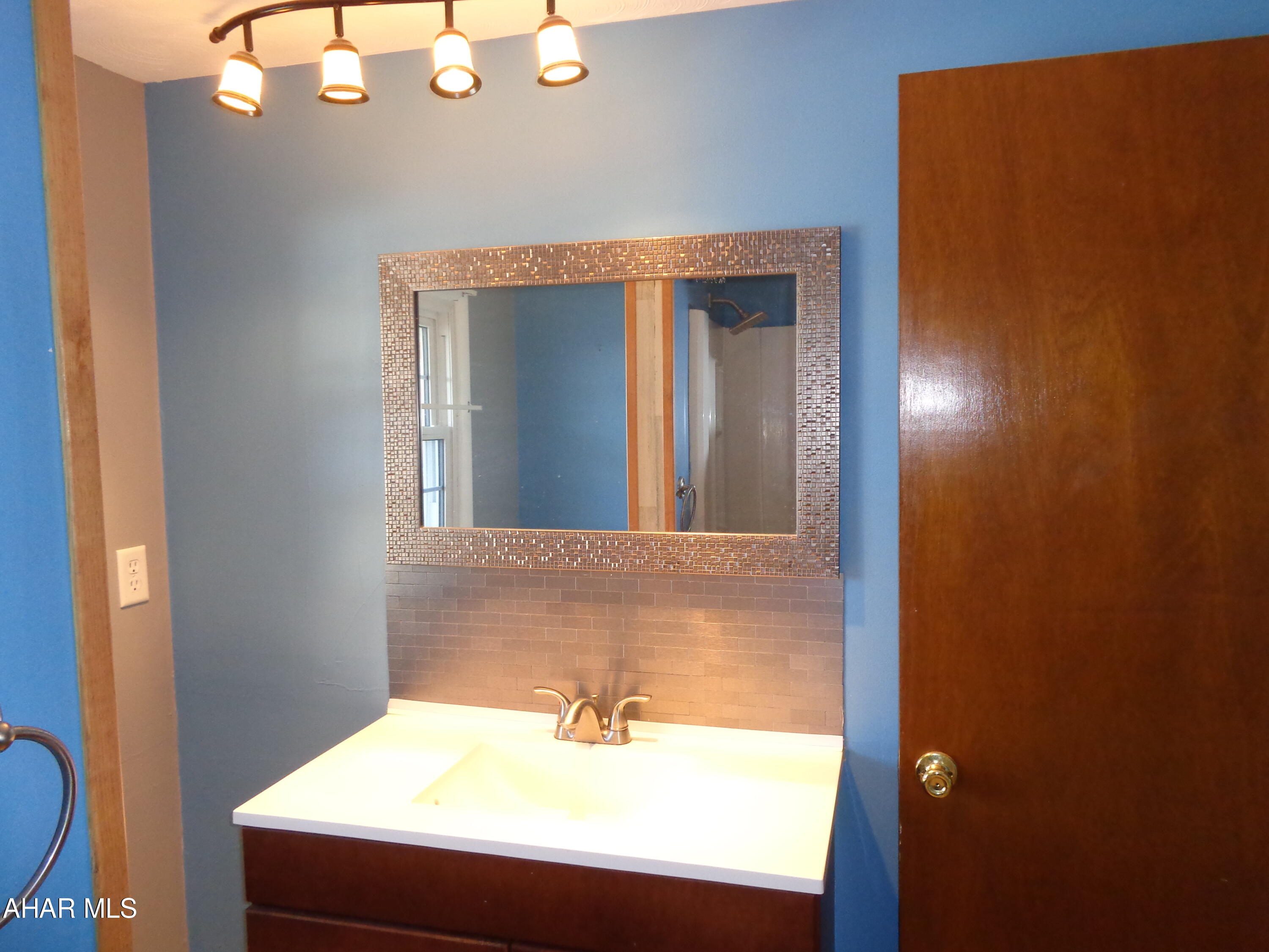 Maple Hollow - Residential